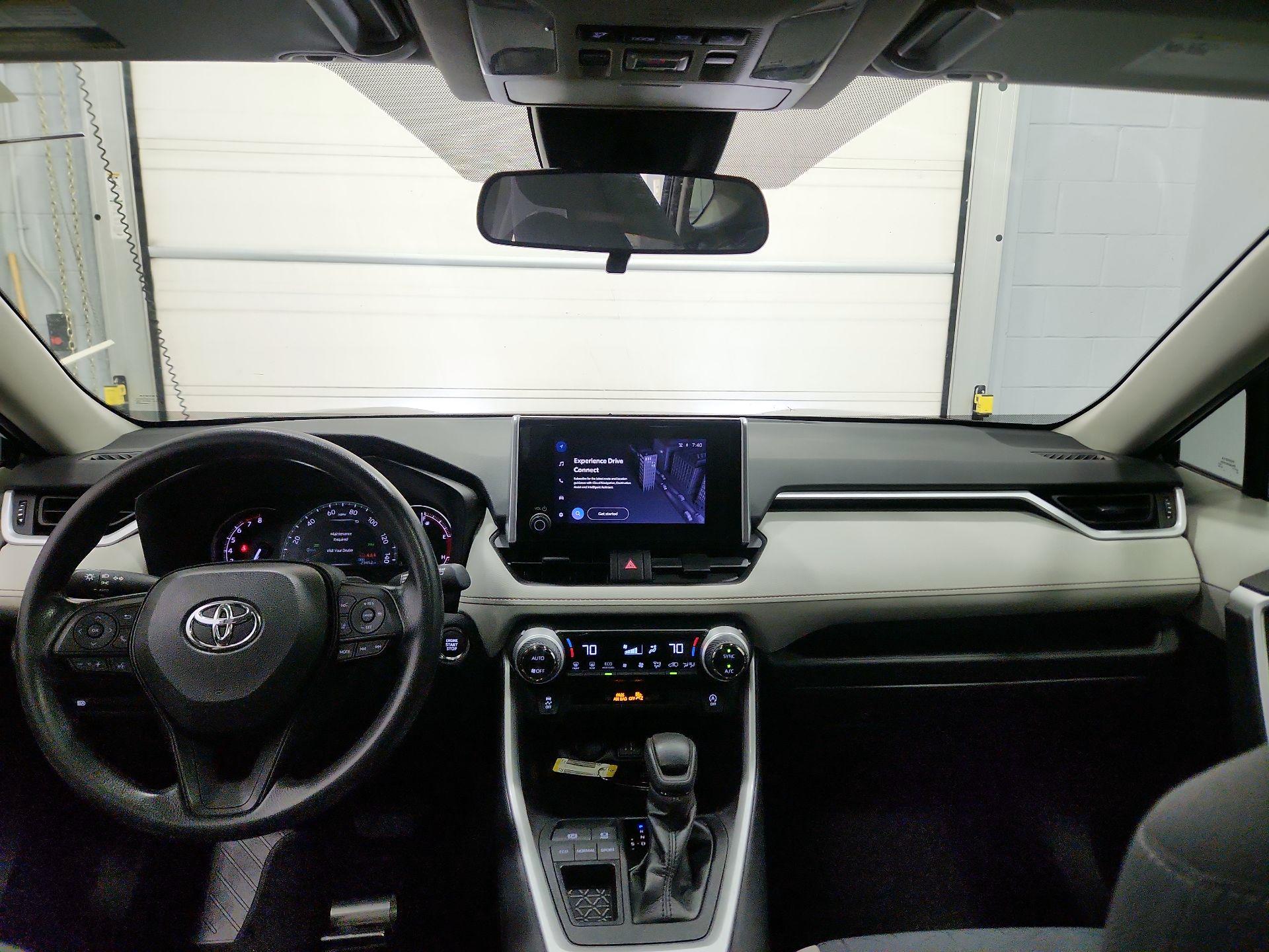 Thumbnail: 2024 Toyota RAV4 - 9