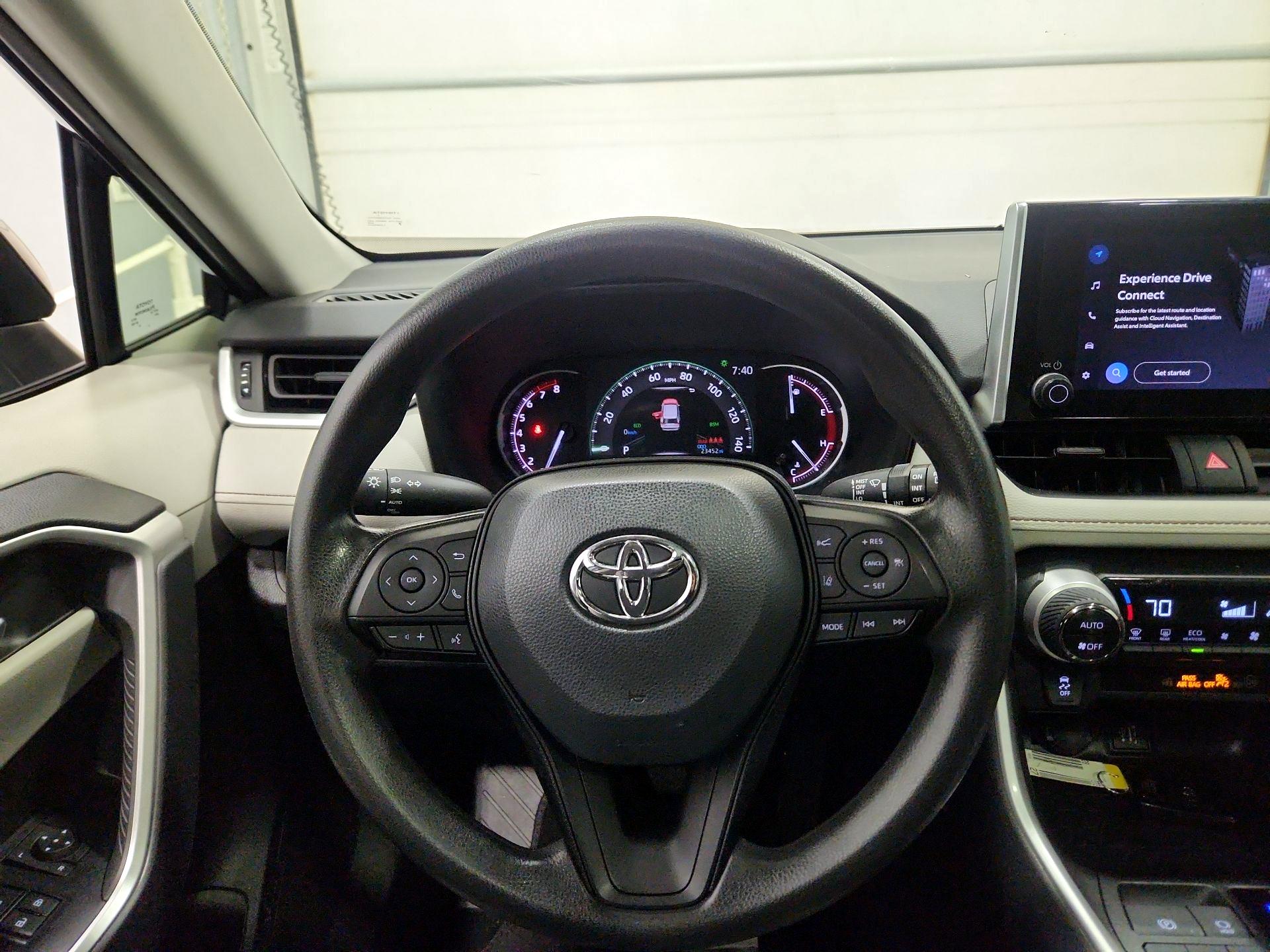 Thumbnail: 2024 Toyota RAV4 - 10