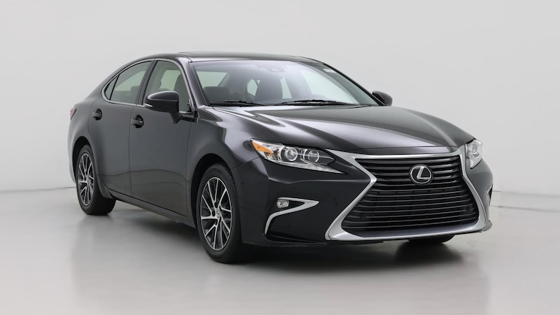 2016 Lexus ES 350 Hero Image