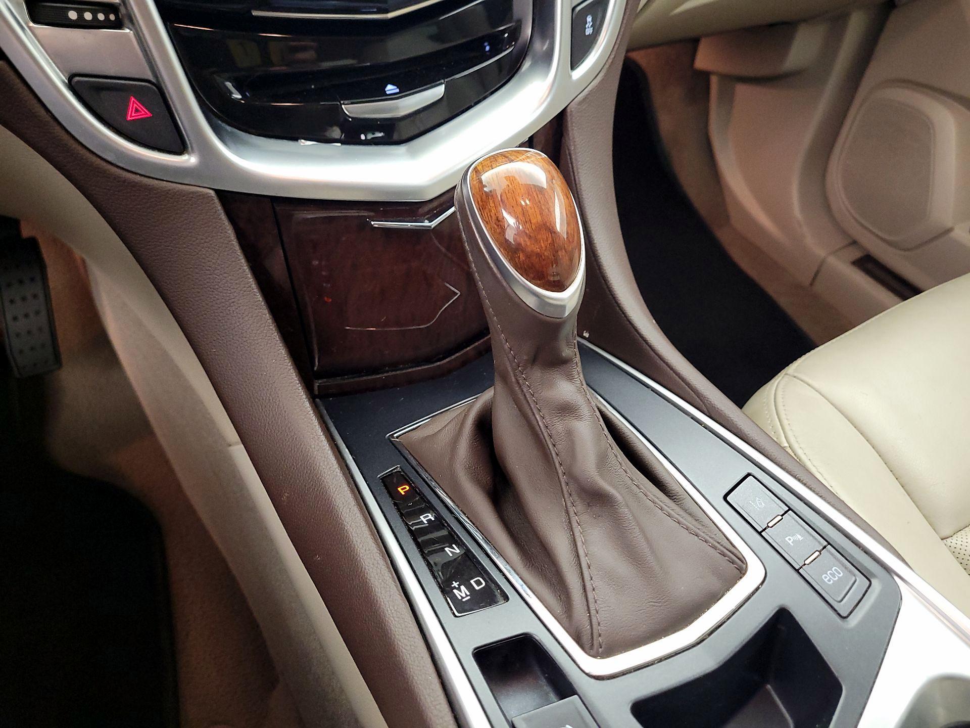 Thumbnail: 2015 Cadillac SRX - 17