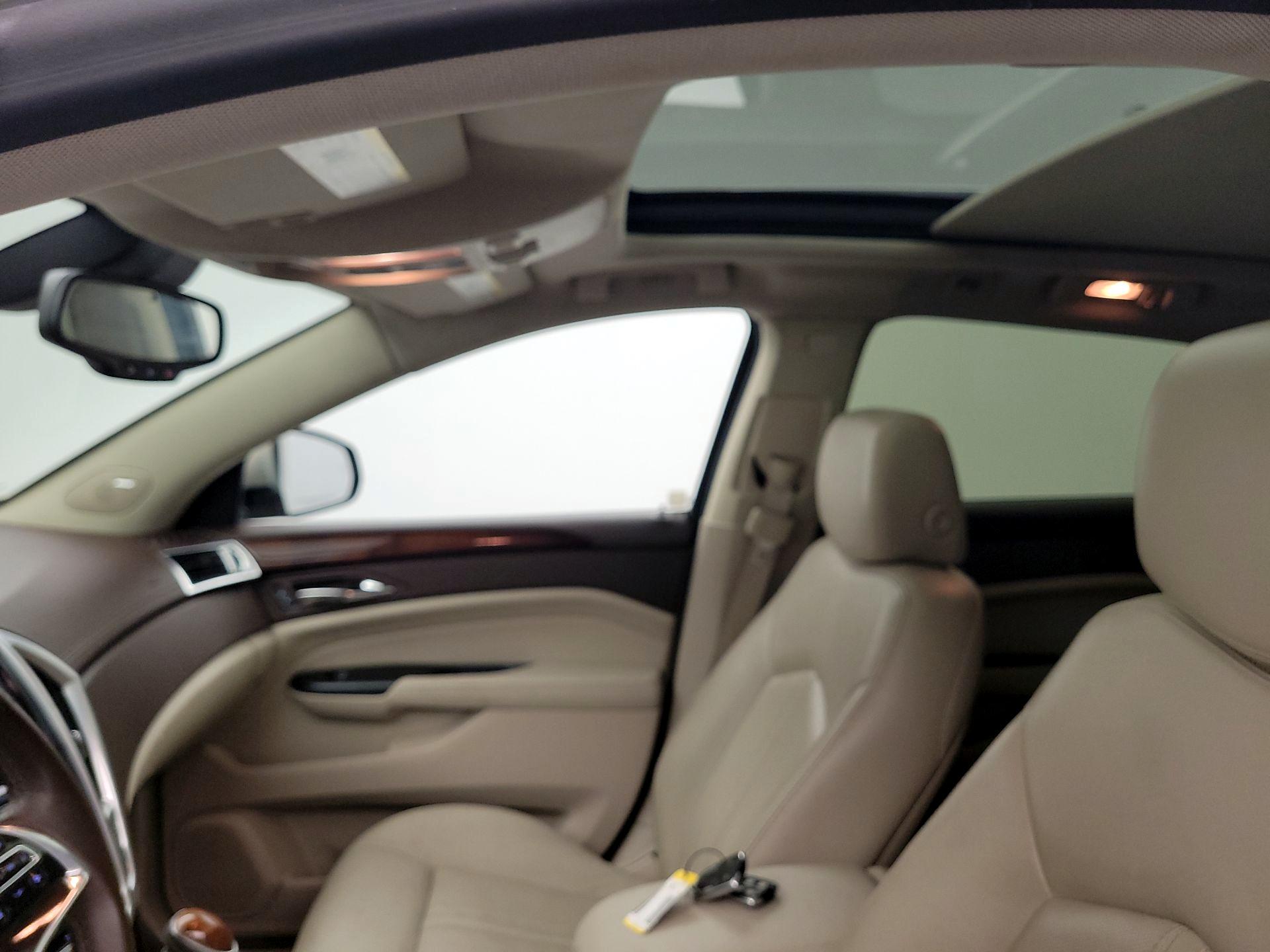 Thumbnail: 2015 Cadillac SRX - 18