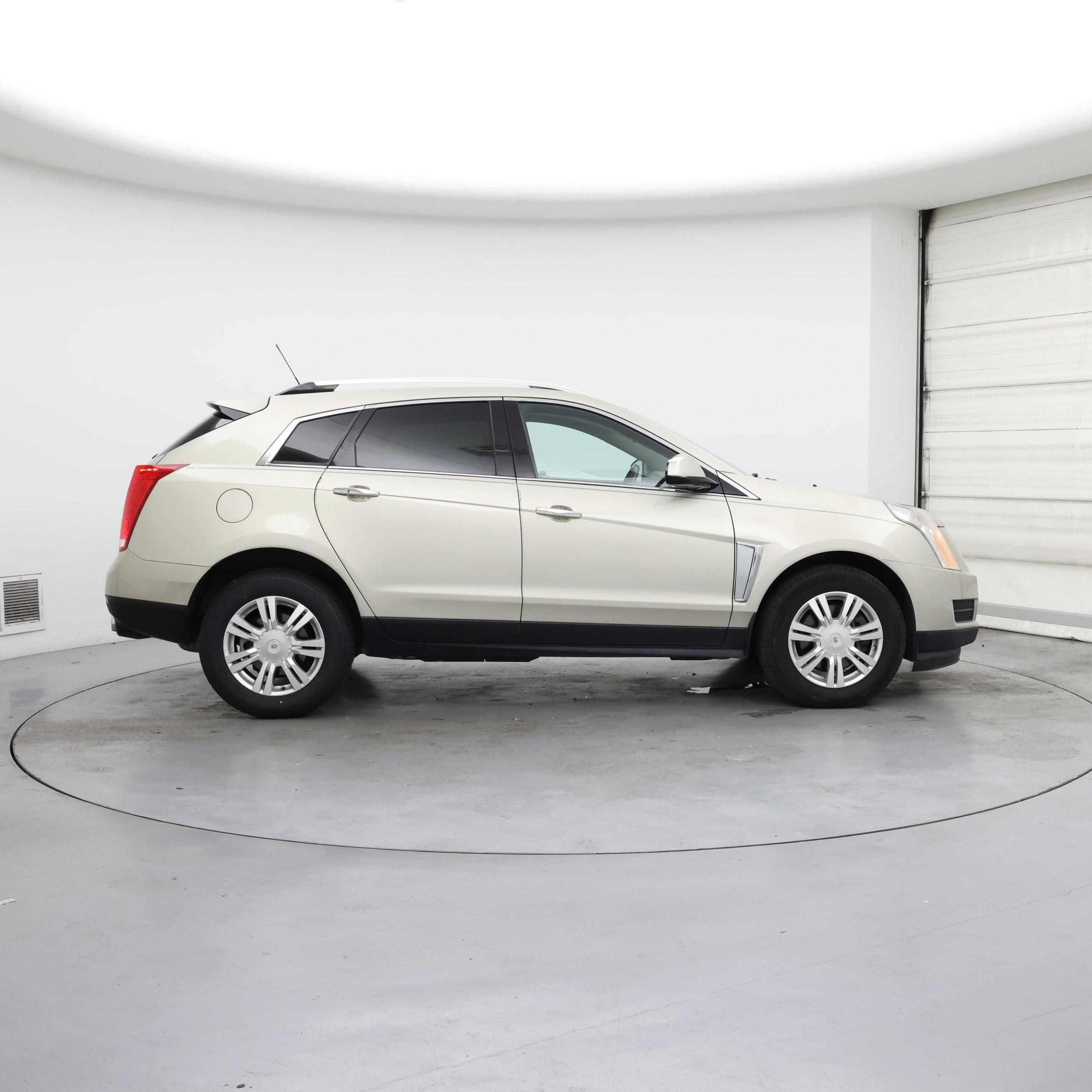 Thumbnail: 2015 Cadillac SRX - 7