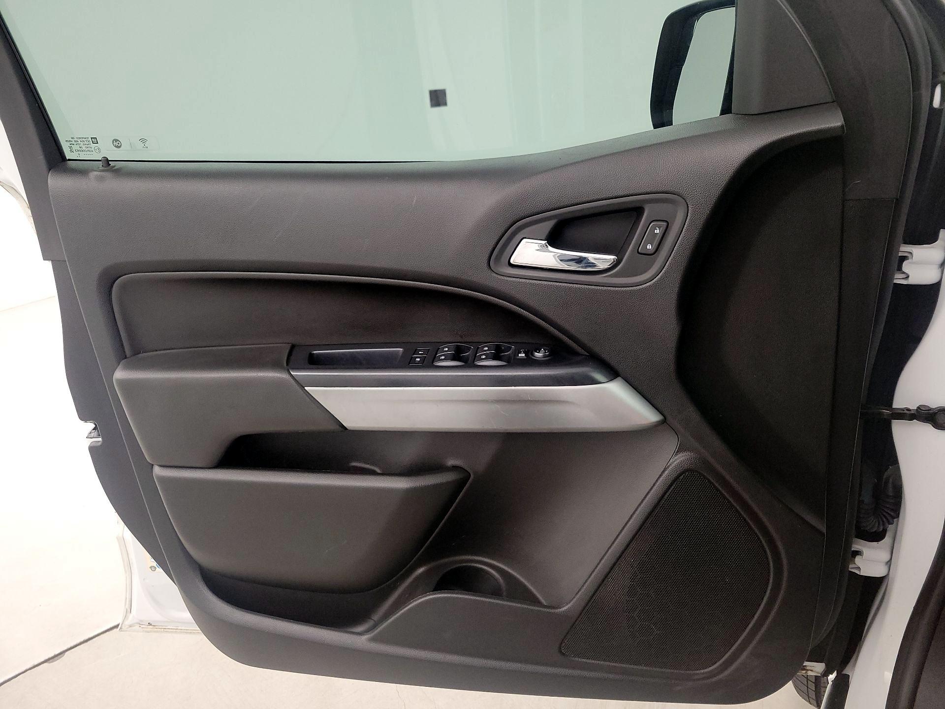 Thumbnail: 2020 Chevrolet Colorado - 12