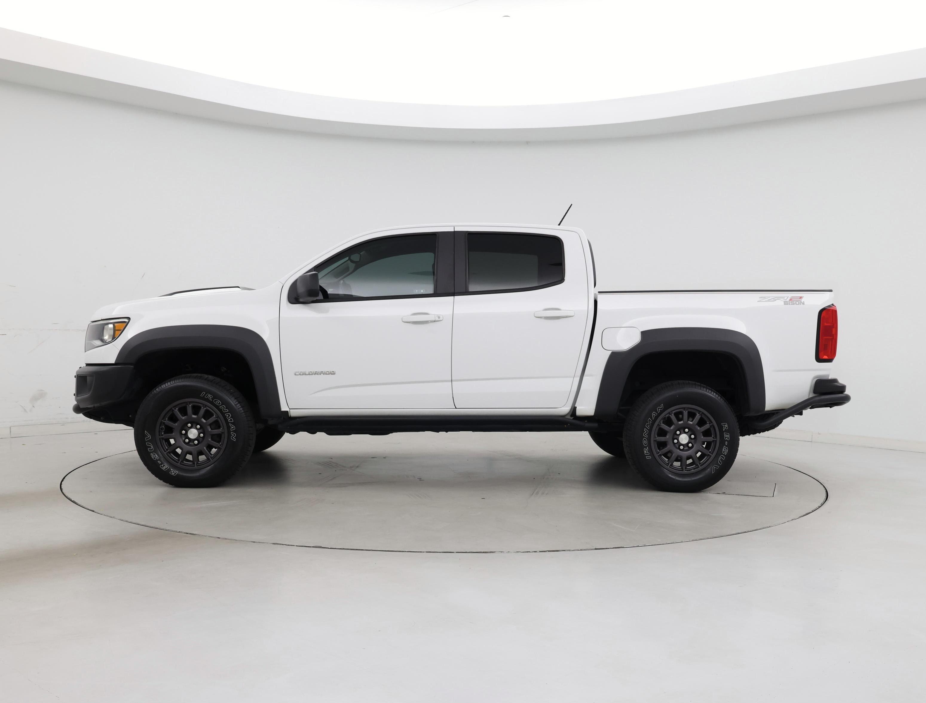 Thumbnail: 2020 Chevrolet Colorado - 3