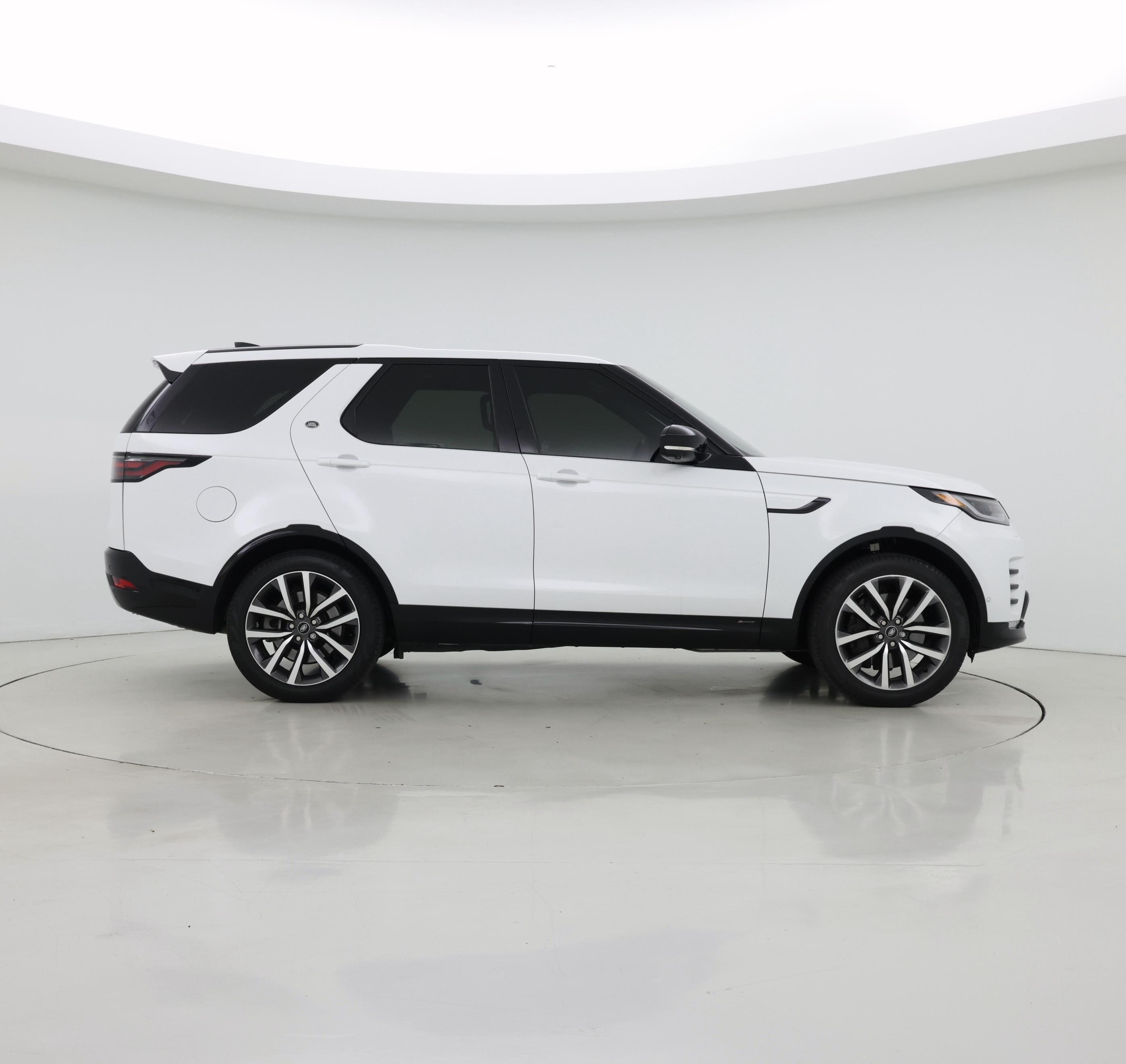 Thumbnail: 2022 Land Rover Discovery - 7