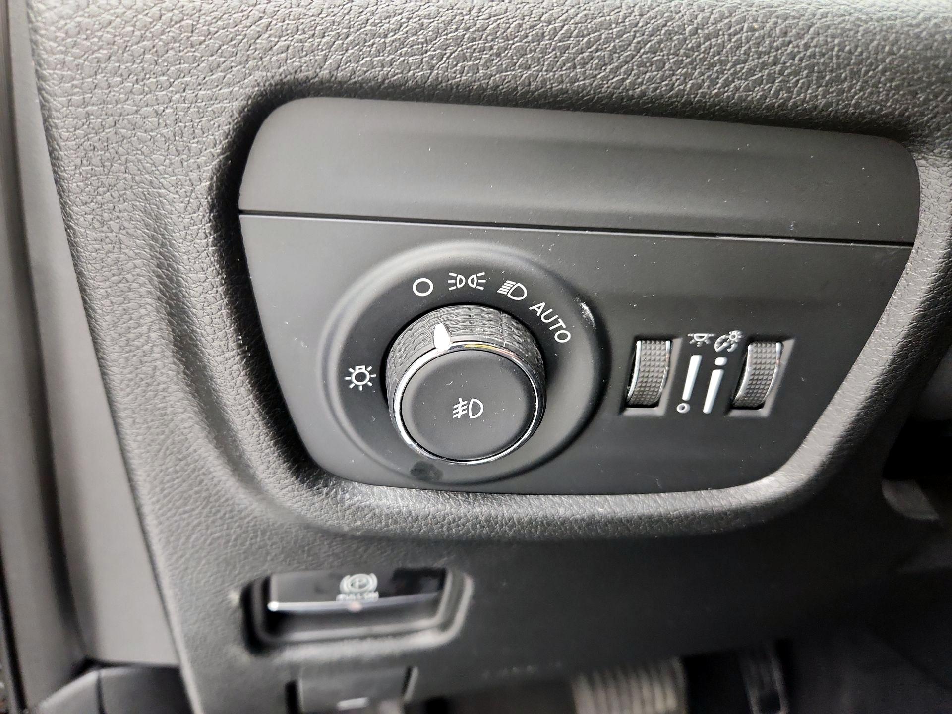 Thumbnail: 2023 Jeep Grand Cherokee - 13