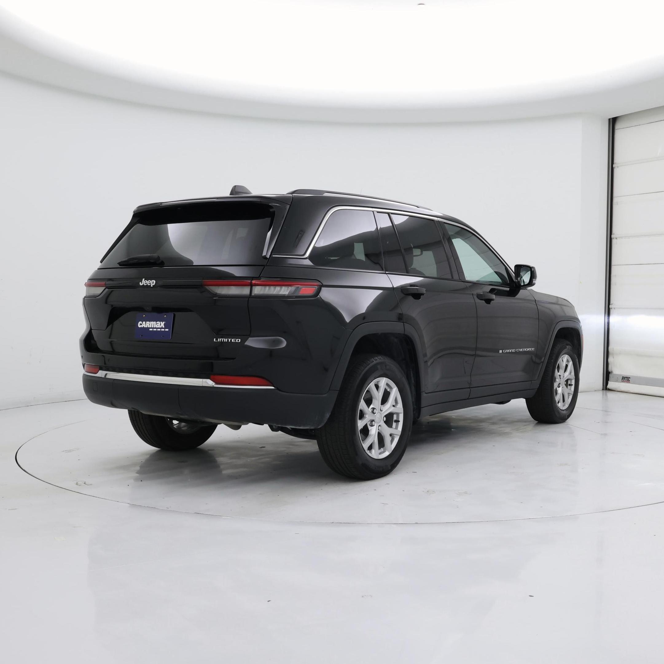 Thumbnail: 2023 Jeep Grand Cherokee - 8