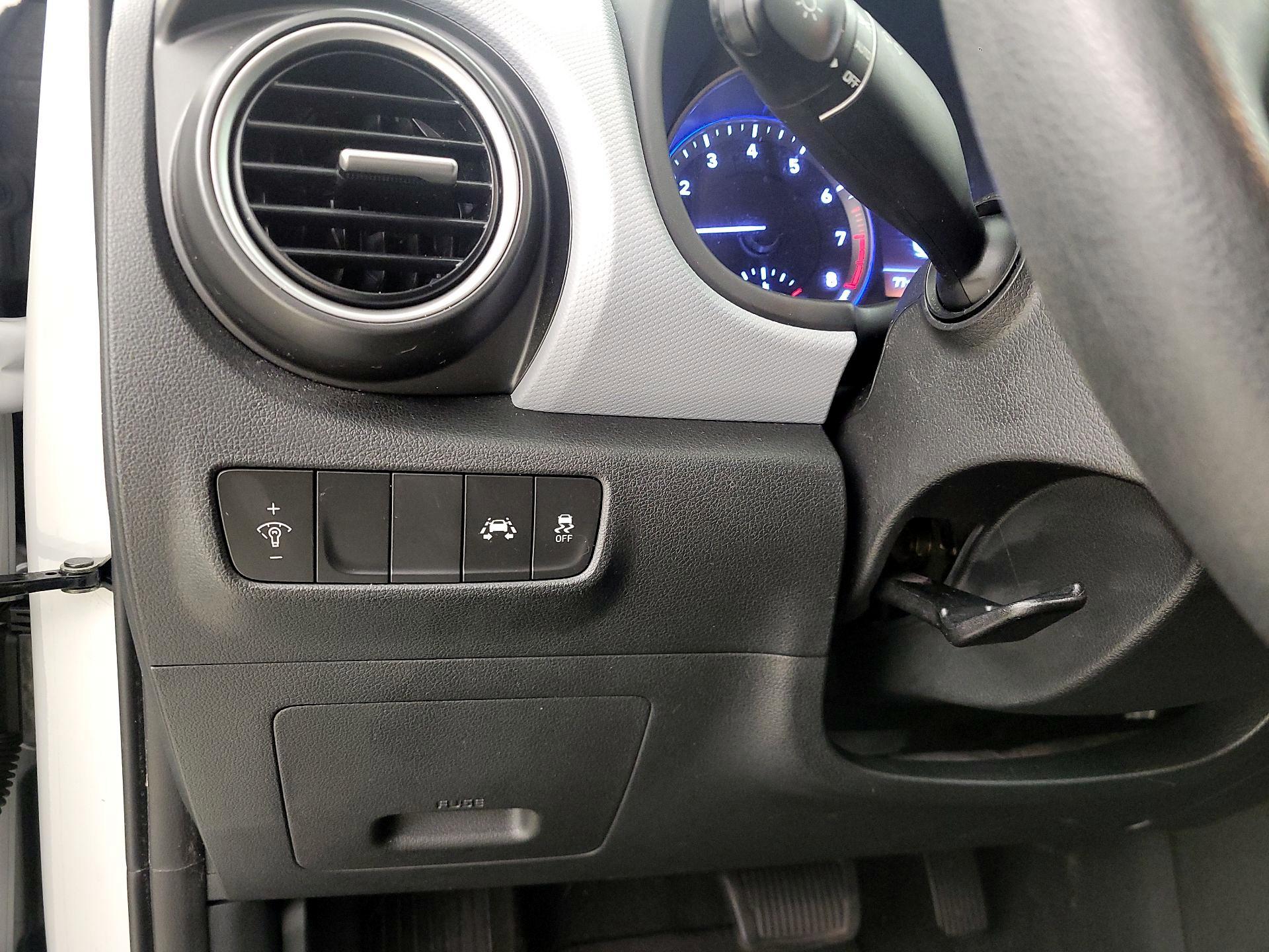 Thumbnail: 2020 Hyundai Kona - 13