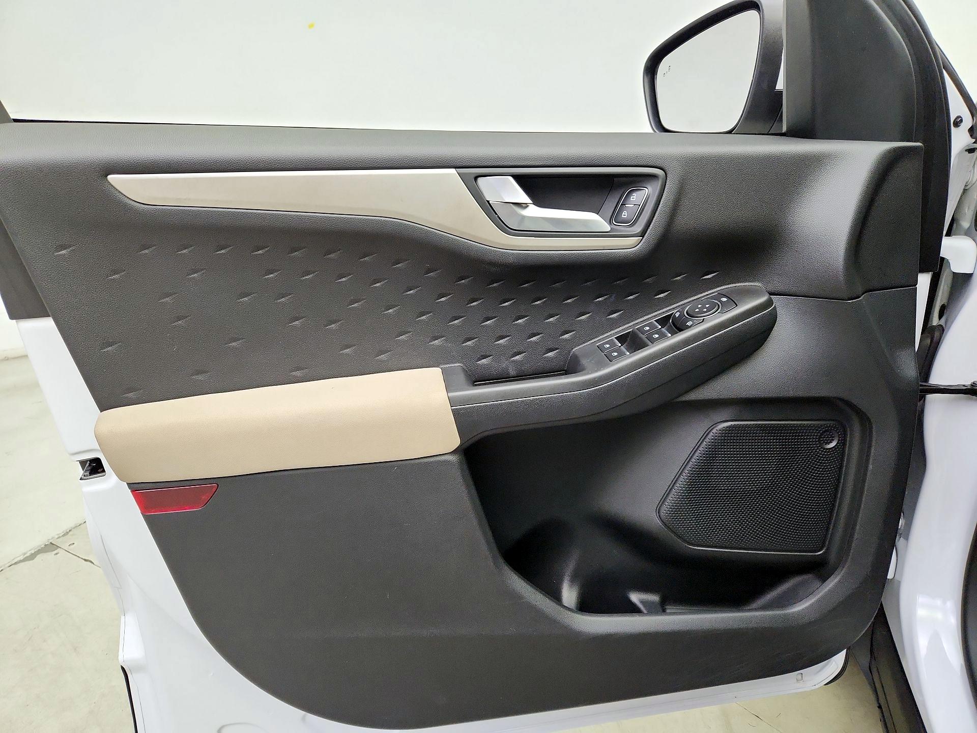 Thumbnail: 2020 Ford Escape - 12