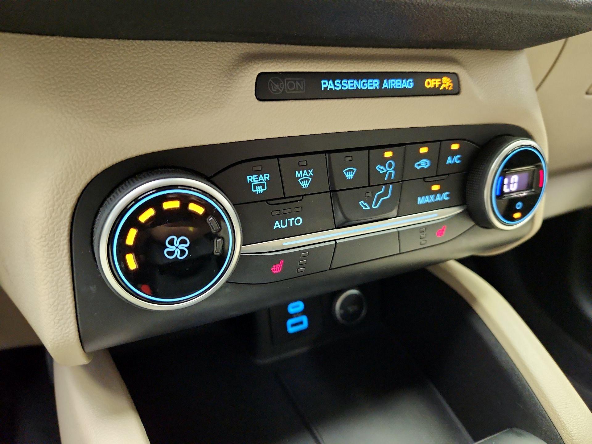Thumbnail: 2020 Ford Escape - 16