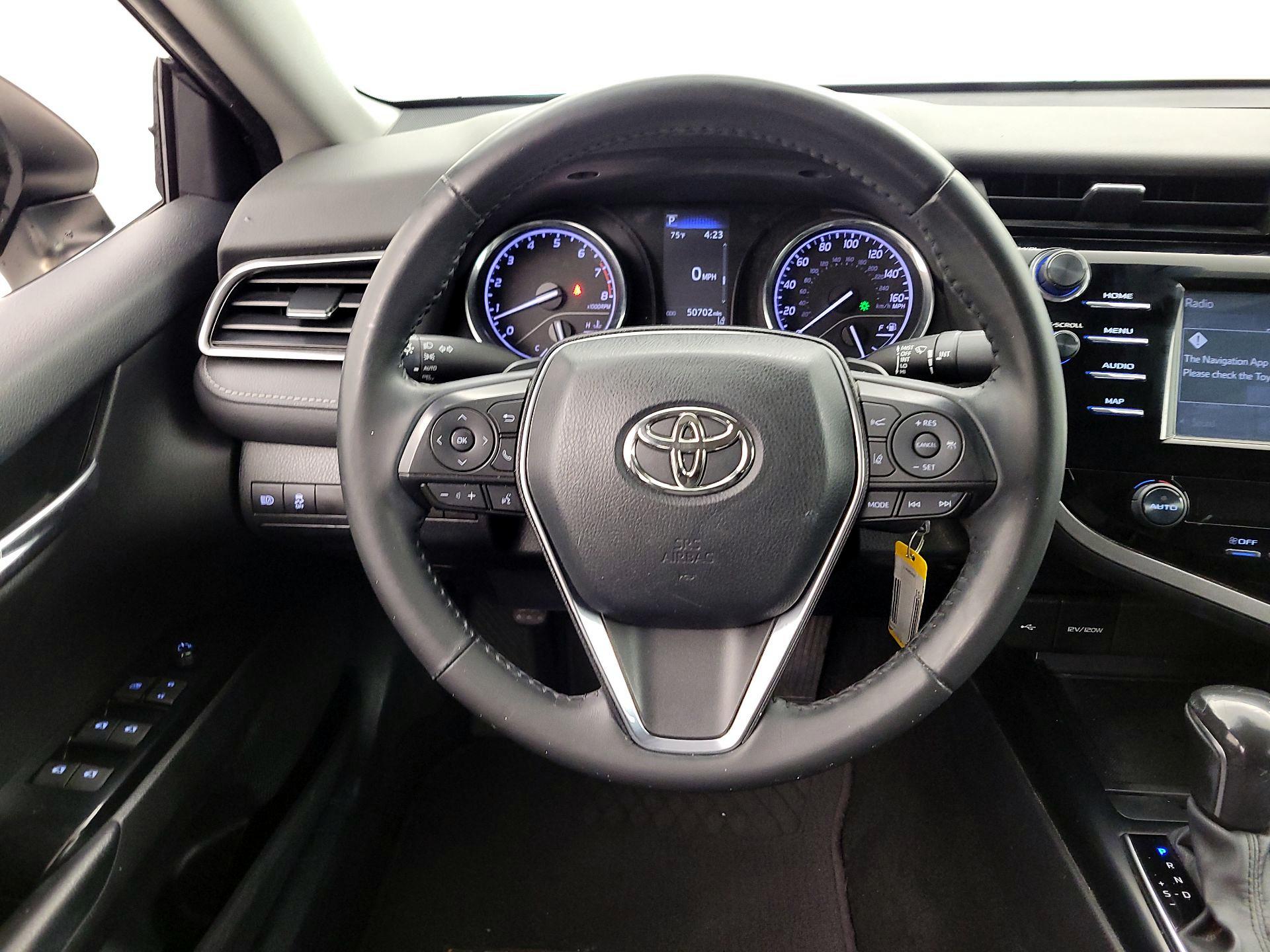Thumbnail: 2020 Toyota Camry - 10