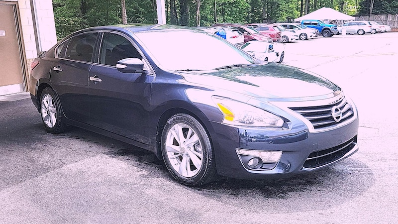 2013 Nissan Altima SL Hero Image