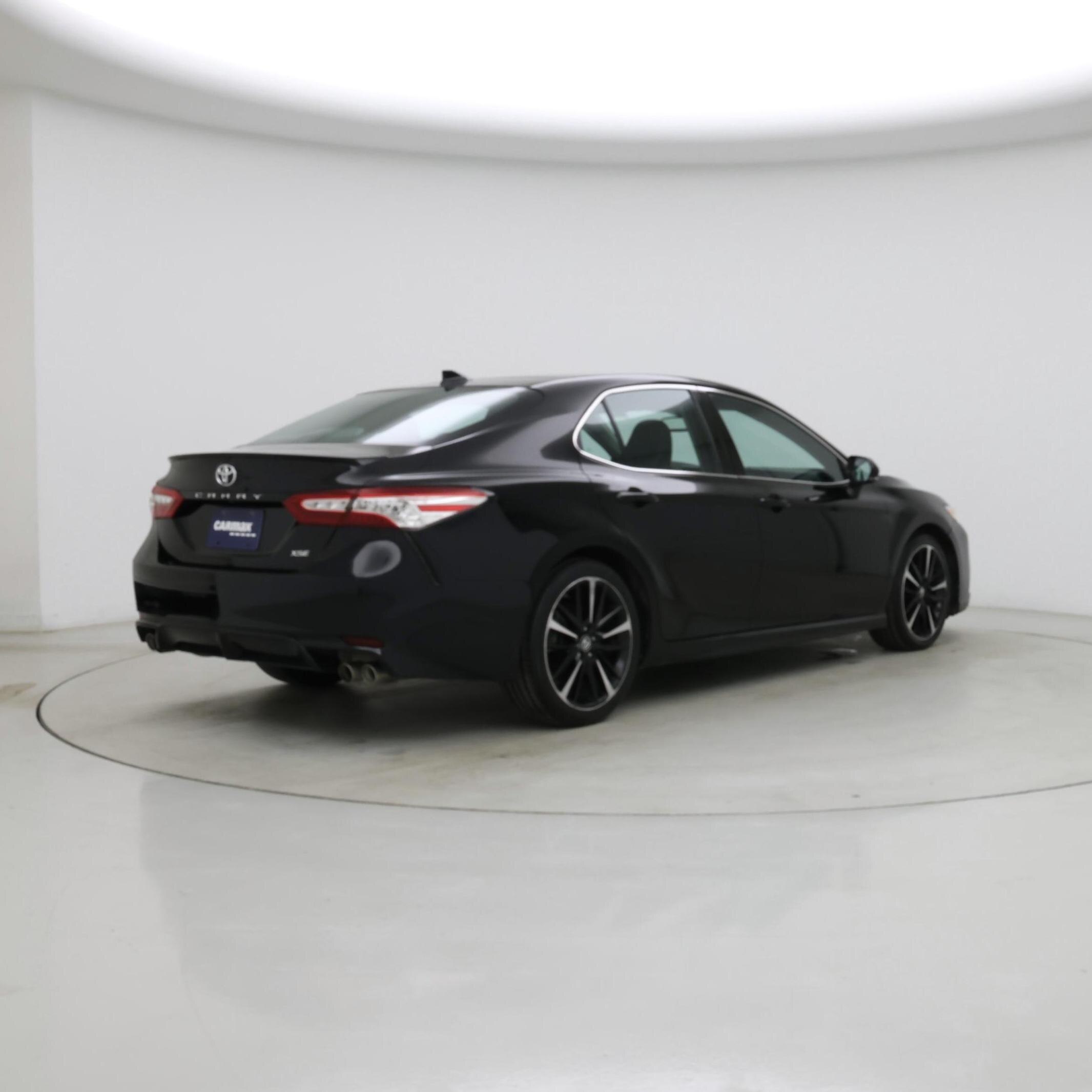 Thumbnail: 2020 Toyota Camry - 8