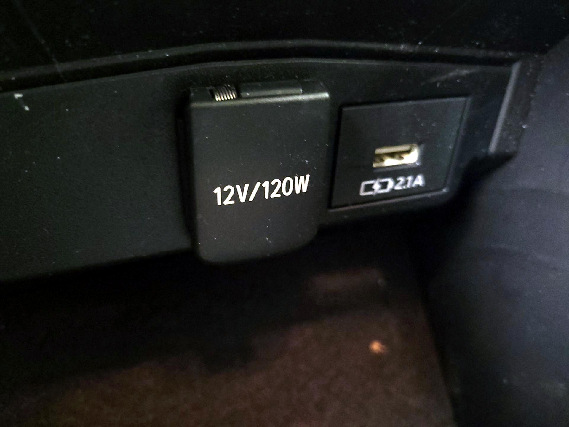 Thumbnail: 2020 Toyota Corolla - 18