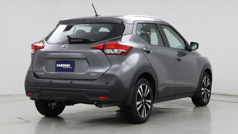 2020 Nissan Kicks SV 8