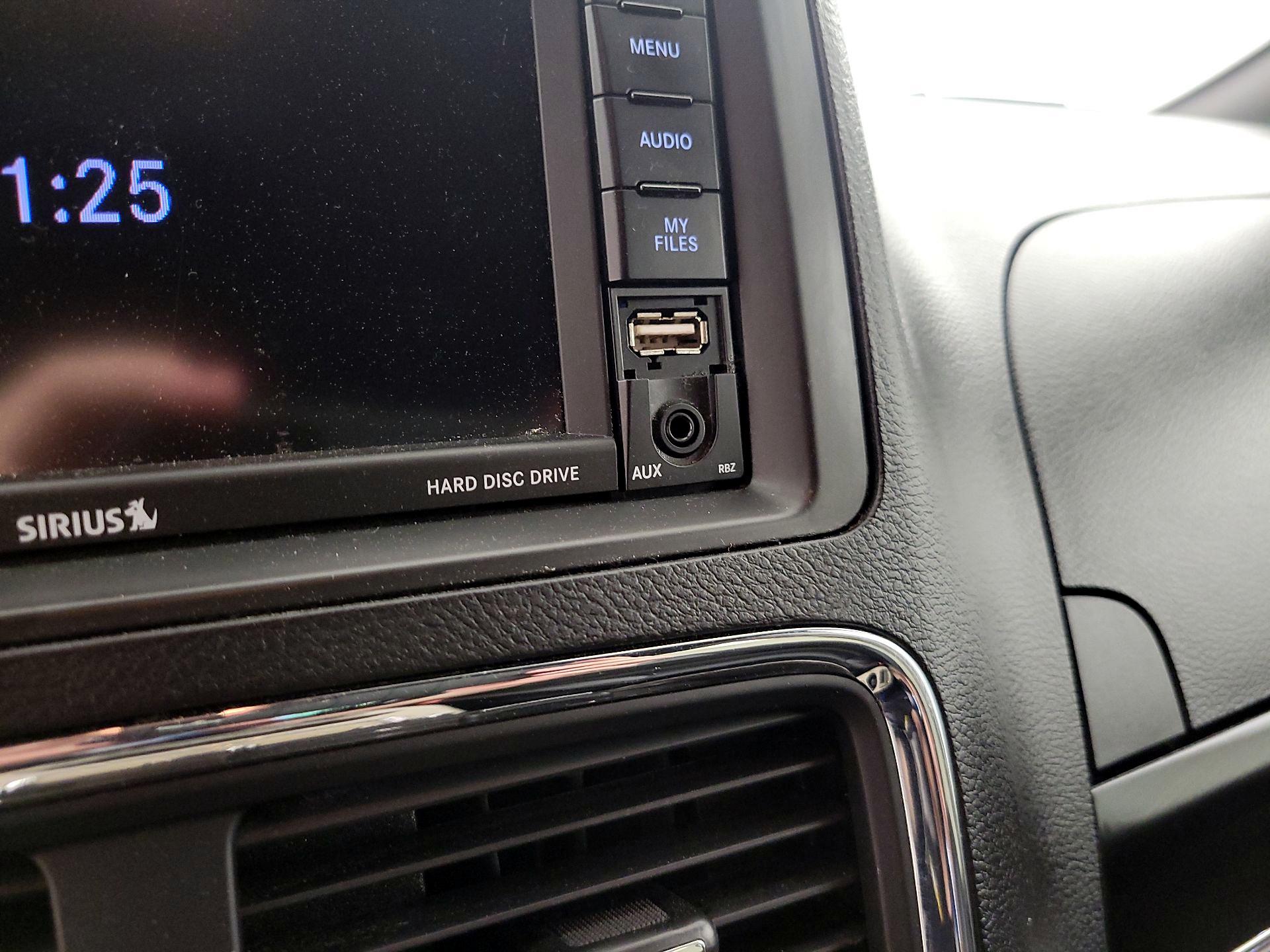 Thumbnail: 2019 Dodge Grand Caravan - 18