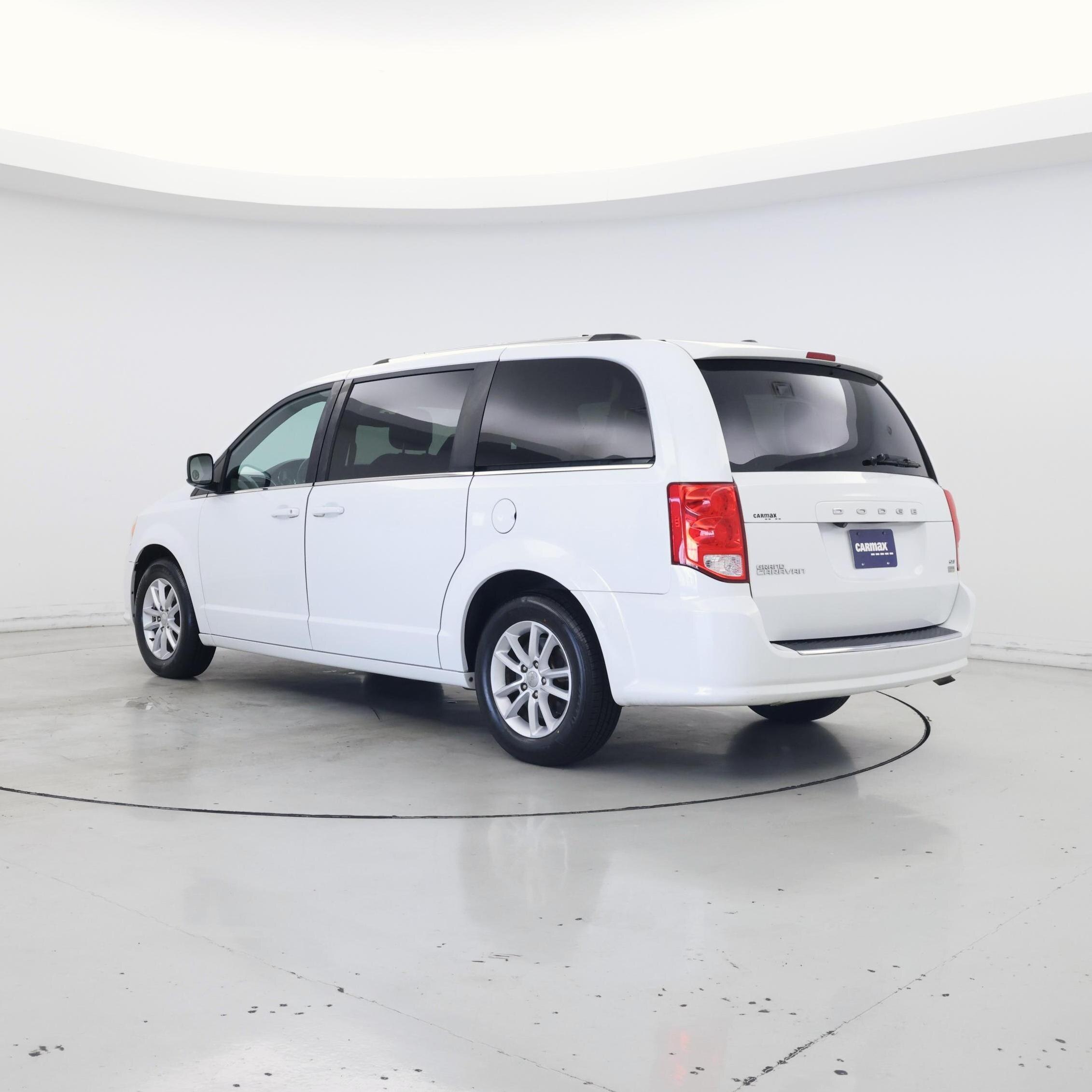 Thumbnail: 2019 Dodge Grand Caravan - 2