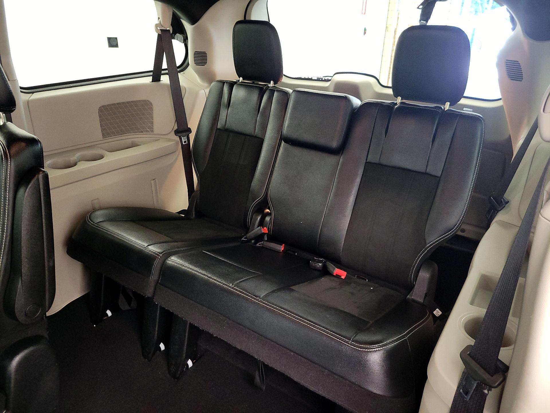 Thumbnail: 2019 Dodge Grand Caravan - 20