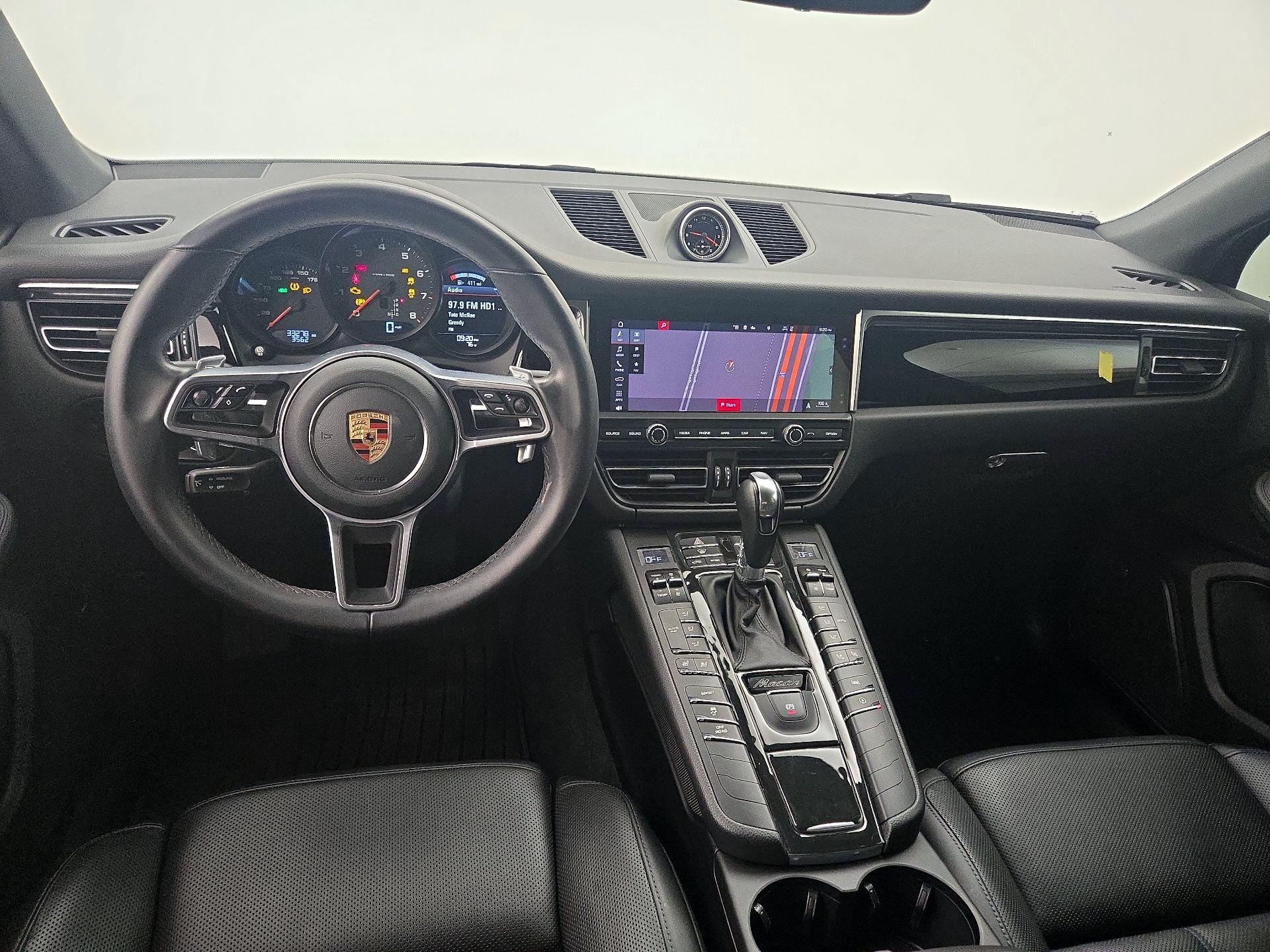 Thumbnail: 2020 Porsche Macan - 9