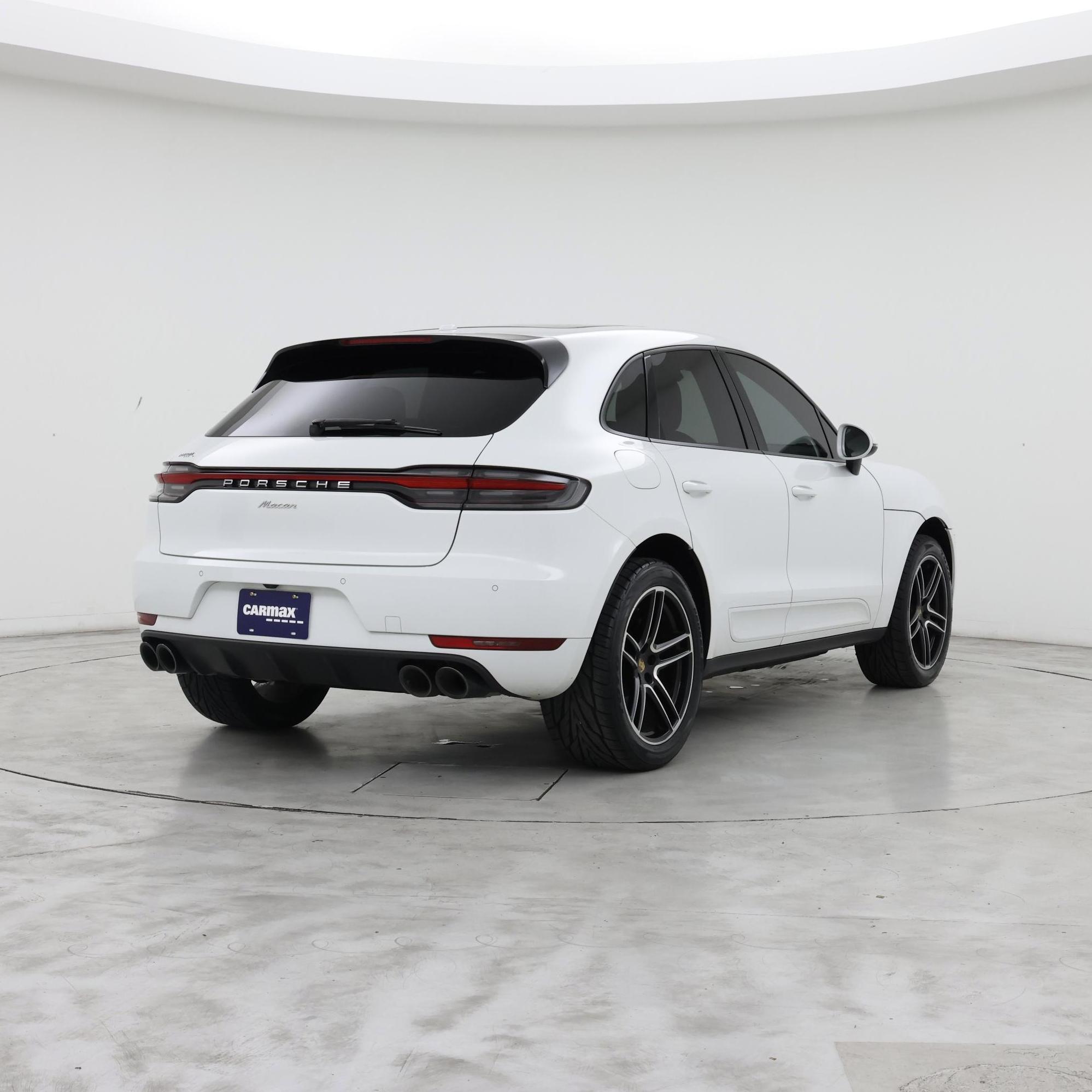 Thumbnail: 2020 Porsche Macan - 8