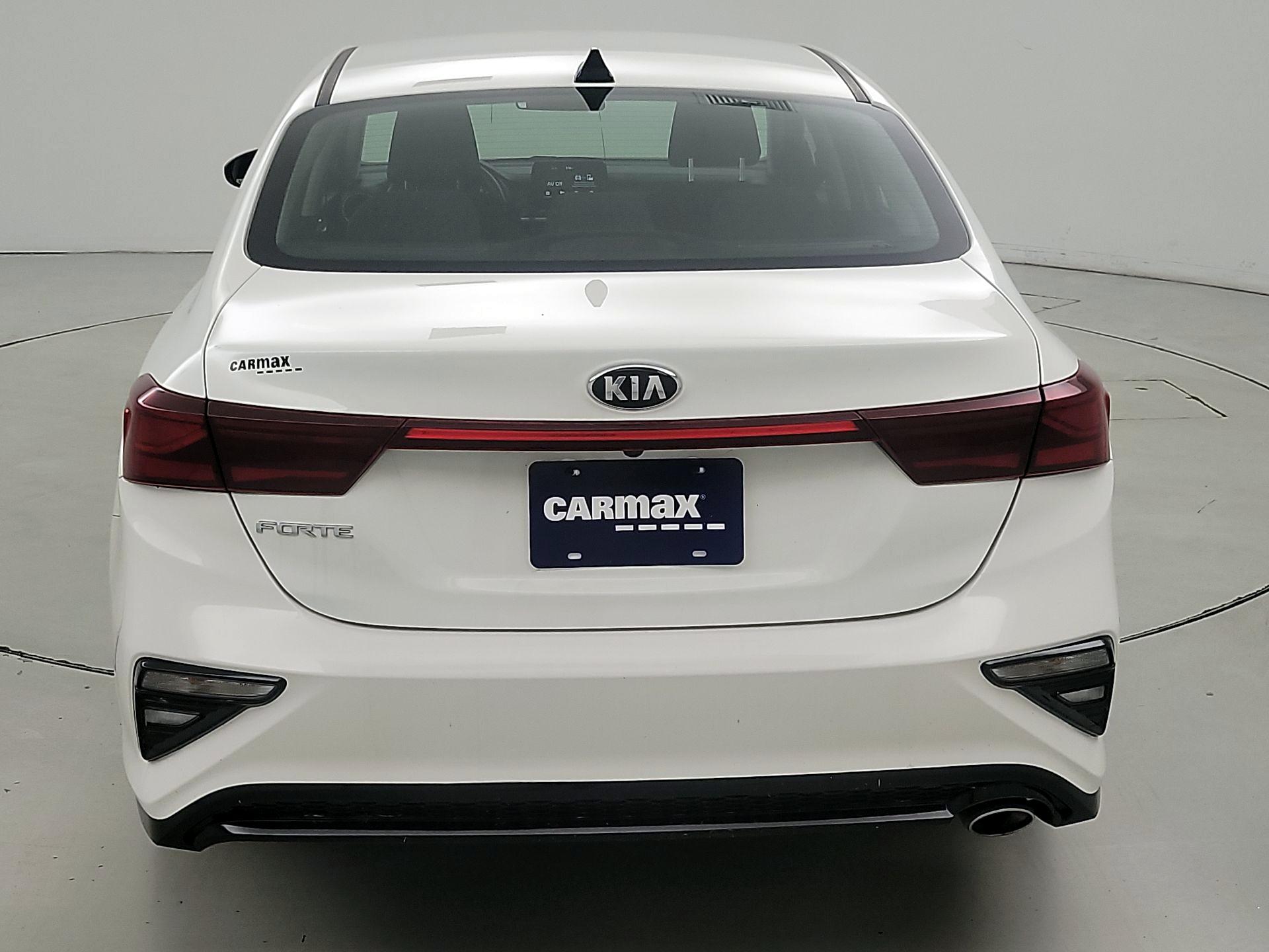 Thumbnail: 2020 Kia Forte - 6