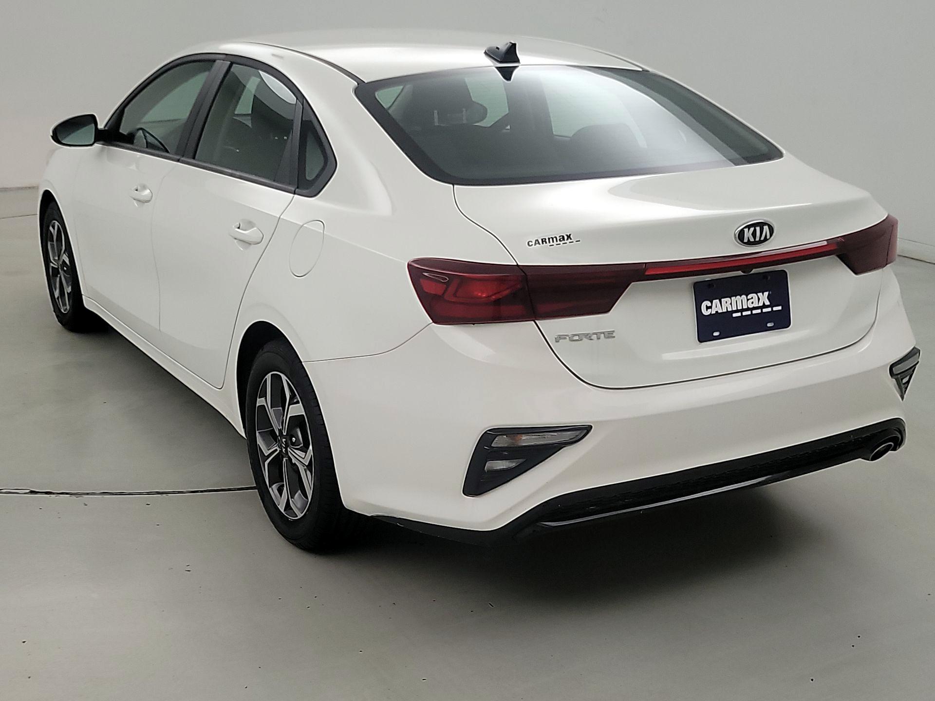 Thumbnail: 2020 Kia Forte - 7