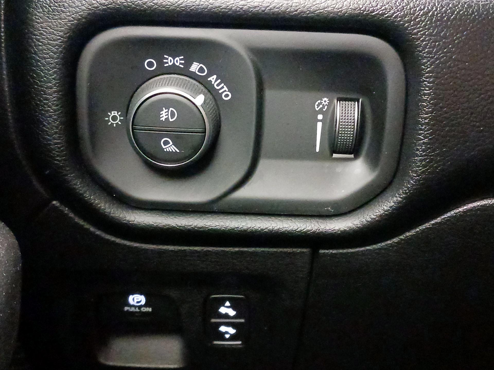 Thumbnail: 2021 RAM 1500 - 13