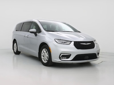 2023 Chrysler Pacifica Touring -
                Lithia Springs, GA