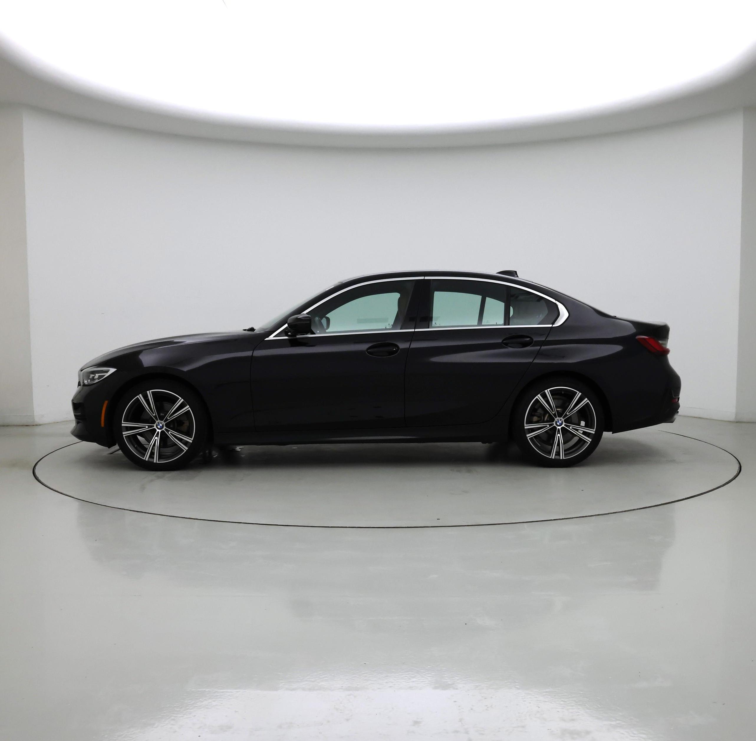Thumbnail: 2022 BMW 3 Series - 3