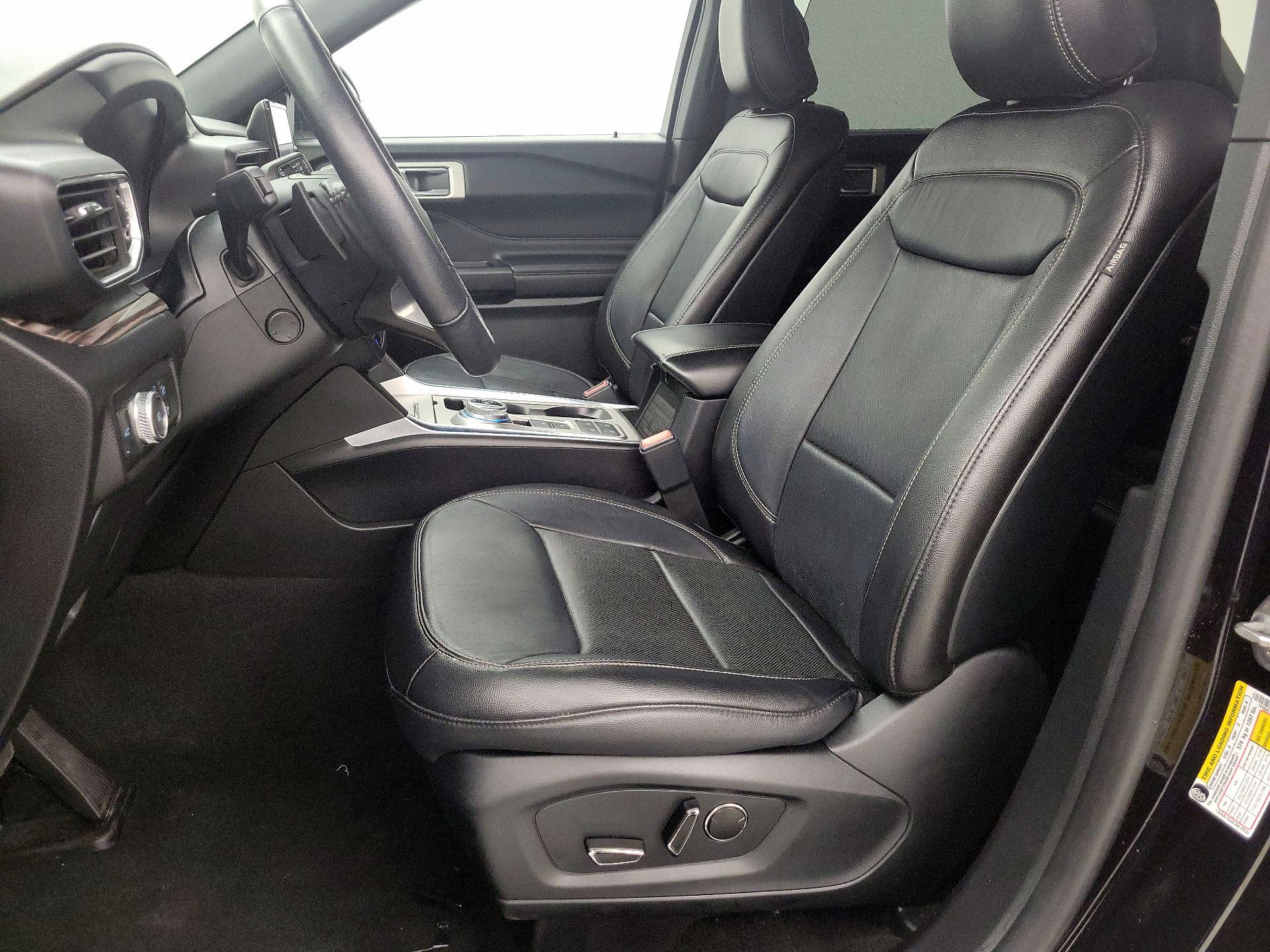 Thumbnail: 2020 Ford Explorer - 11