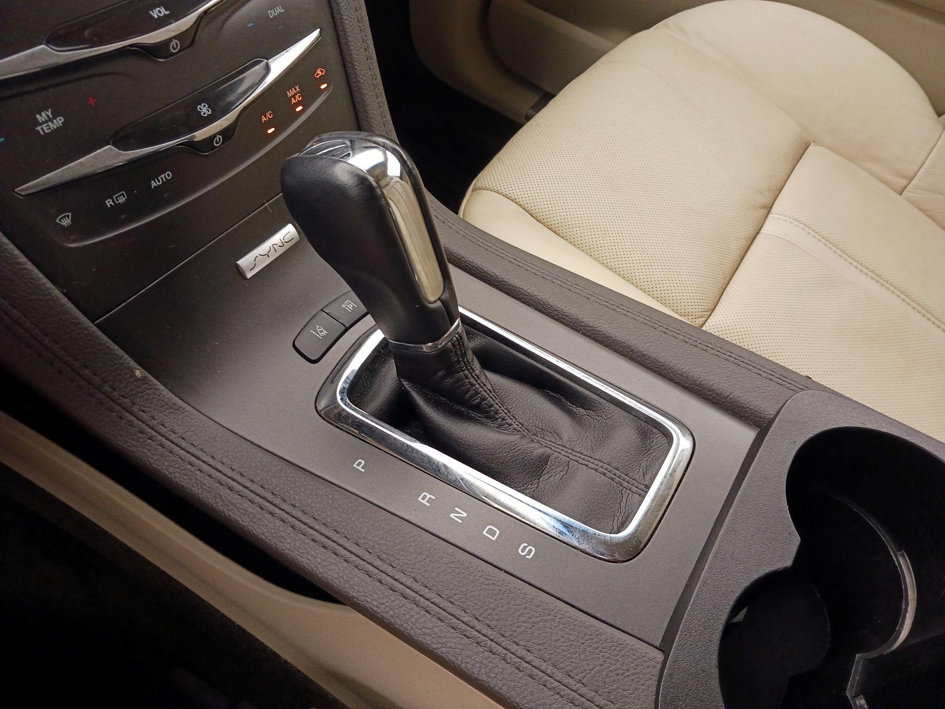 Thumbnail: 2019 Lincoln MKT - 18