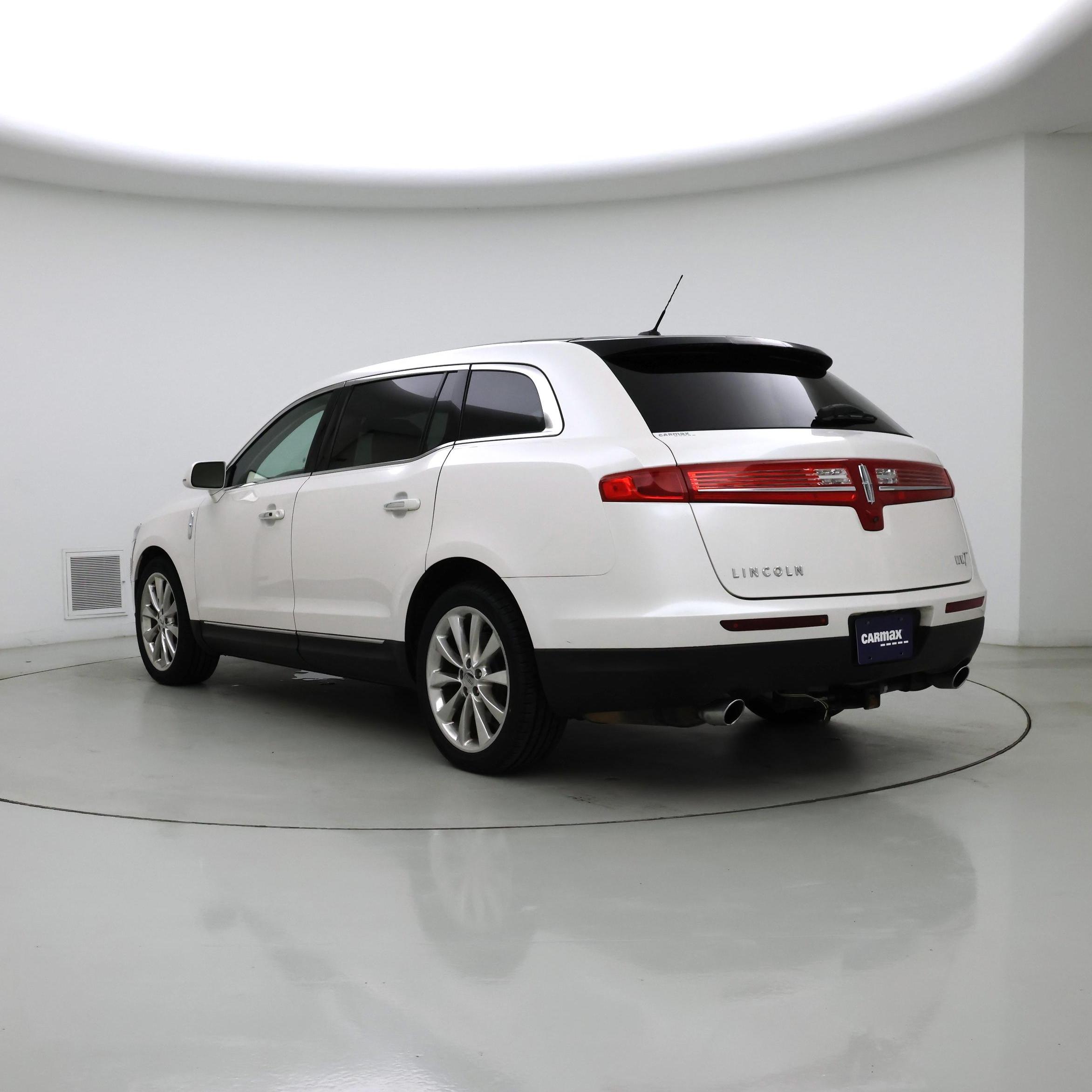 Thumbnail: 2019 Lincoln MKT - 2