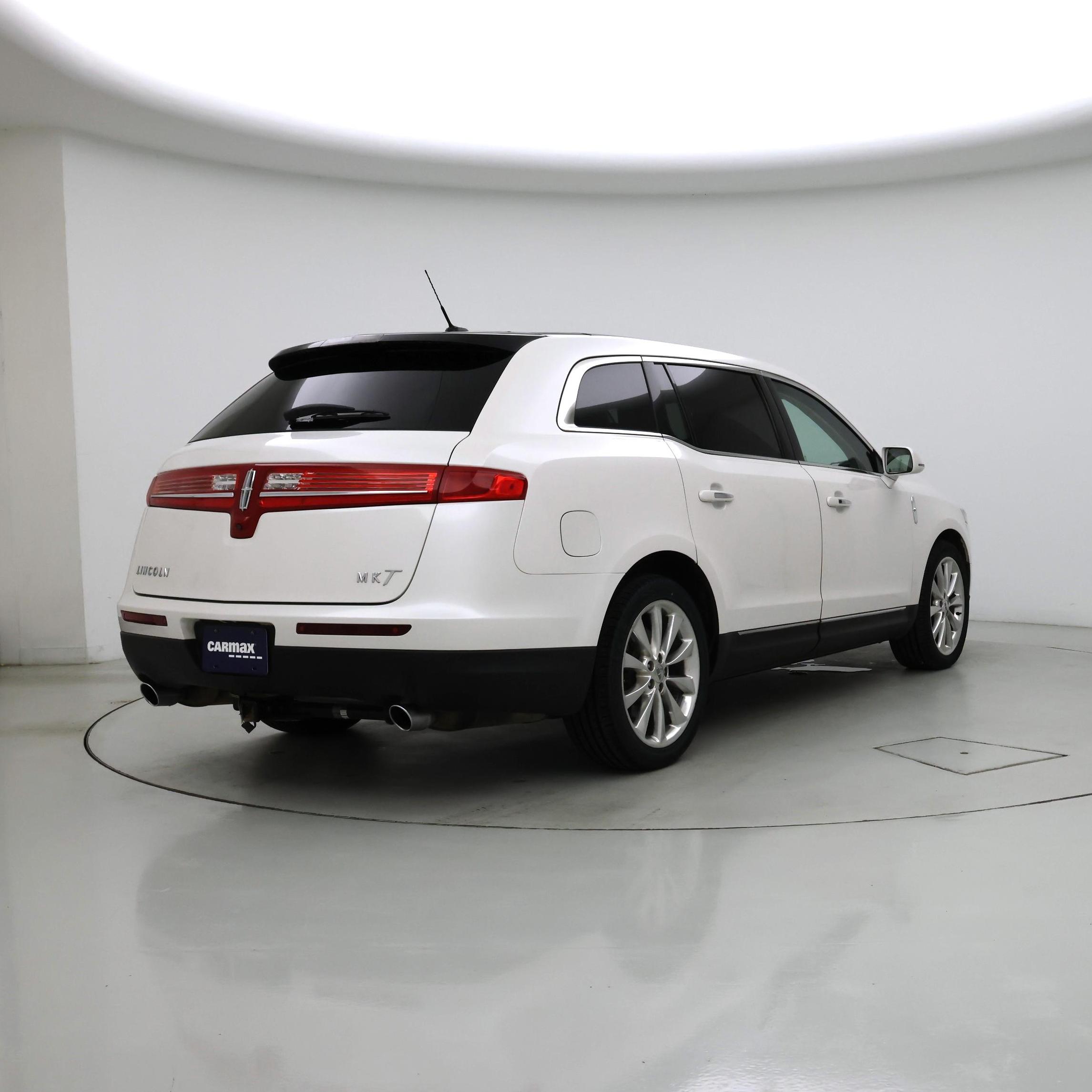 Thumbnail: 2019 Lincoln MKT - 8