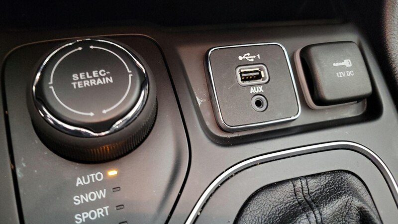 2021 Jeep Cherokee 80th Anniversary 18
