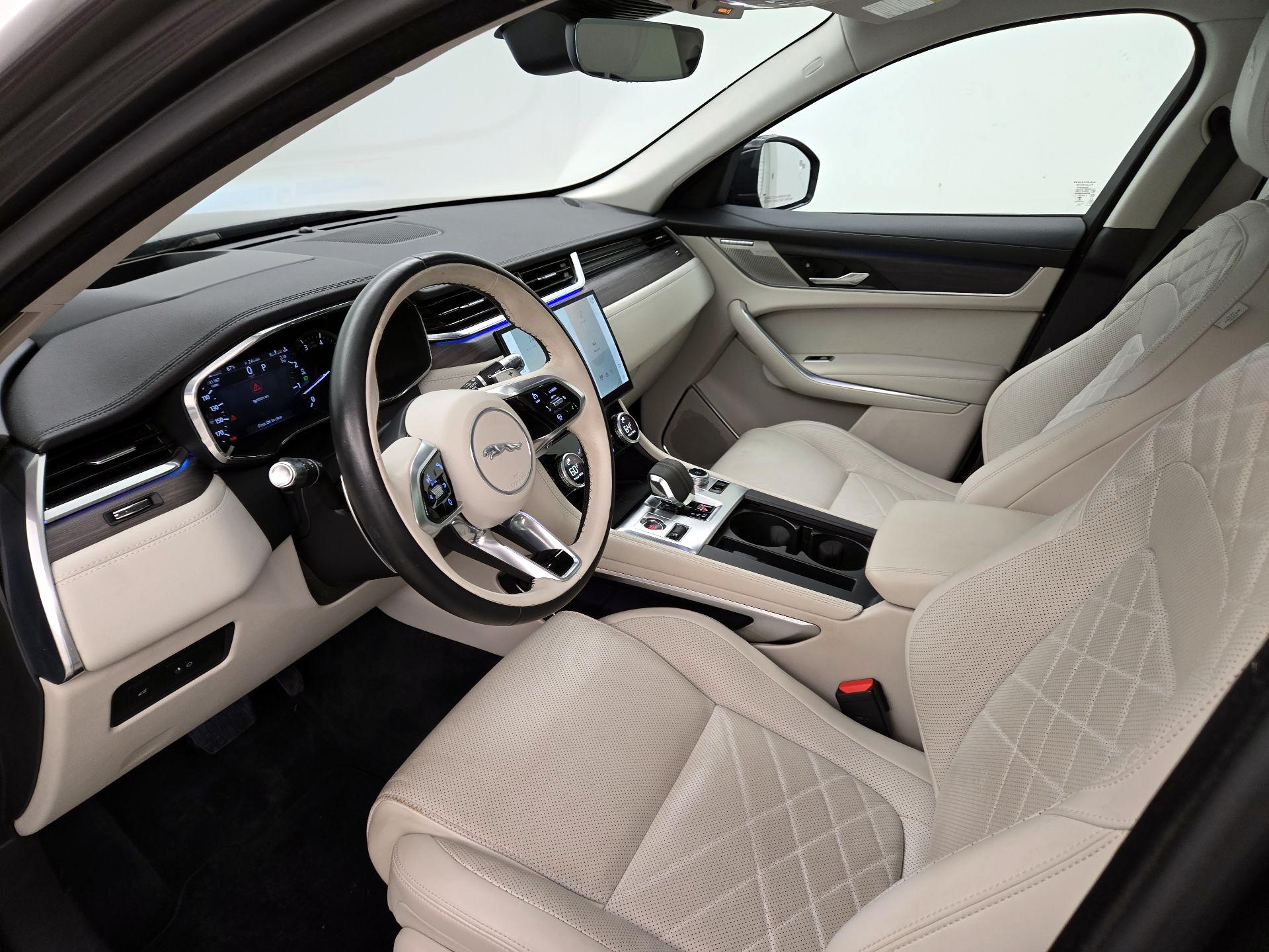 Thumbnail: 2022 Jaguar F-Pace - 11
