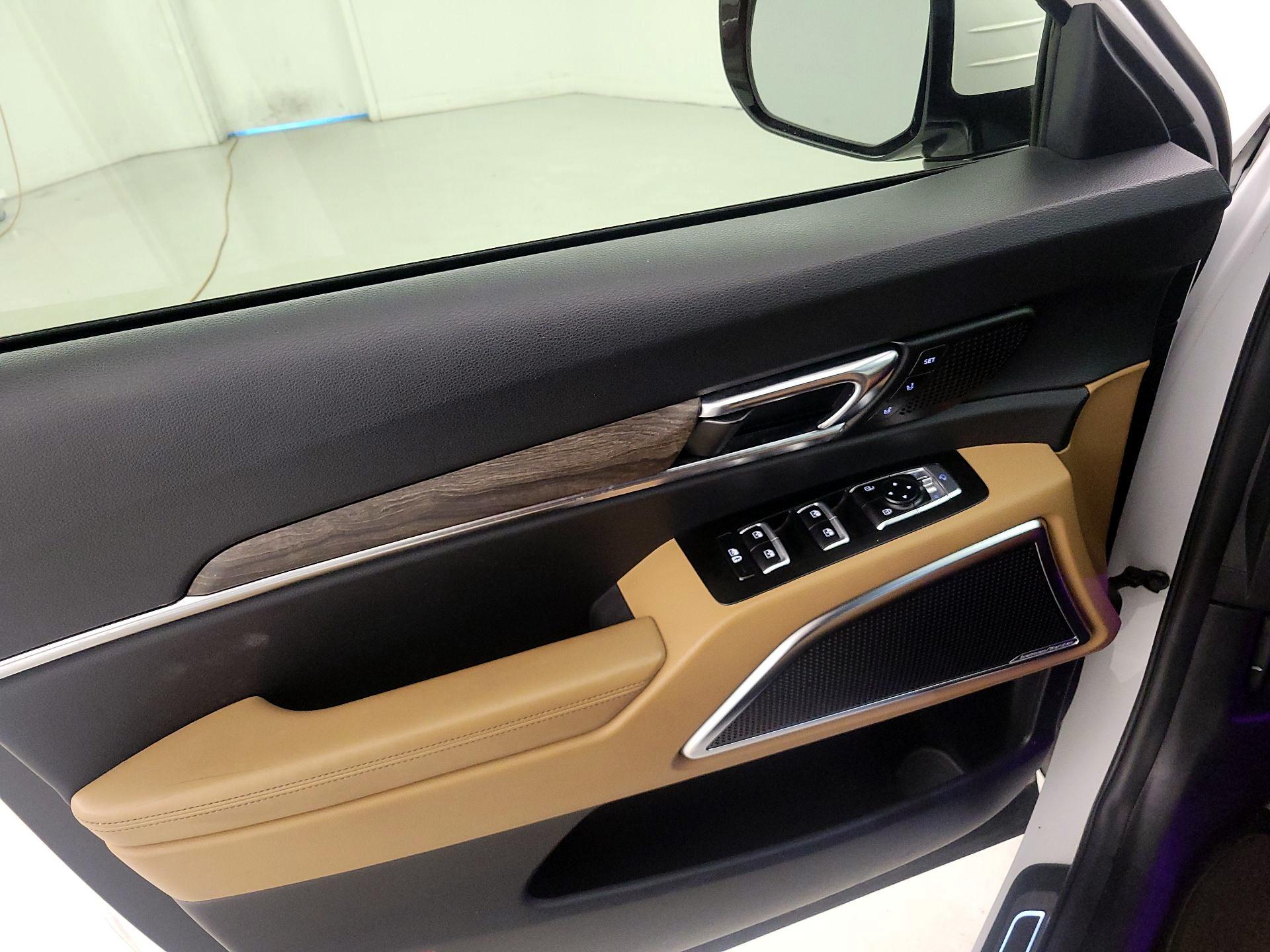 Thumbnail: 2020 Kia Telluride - 12