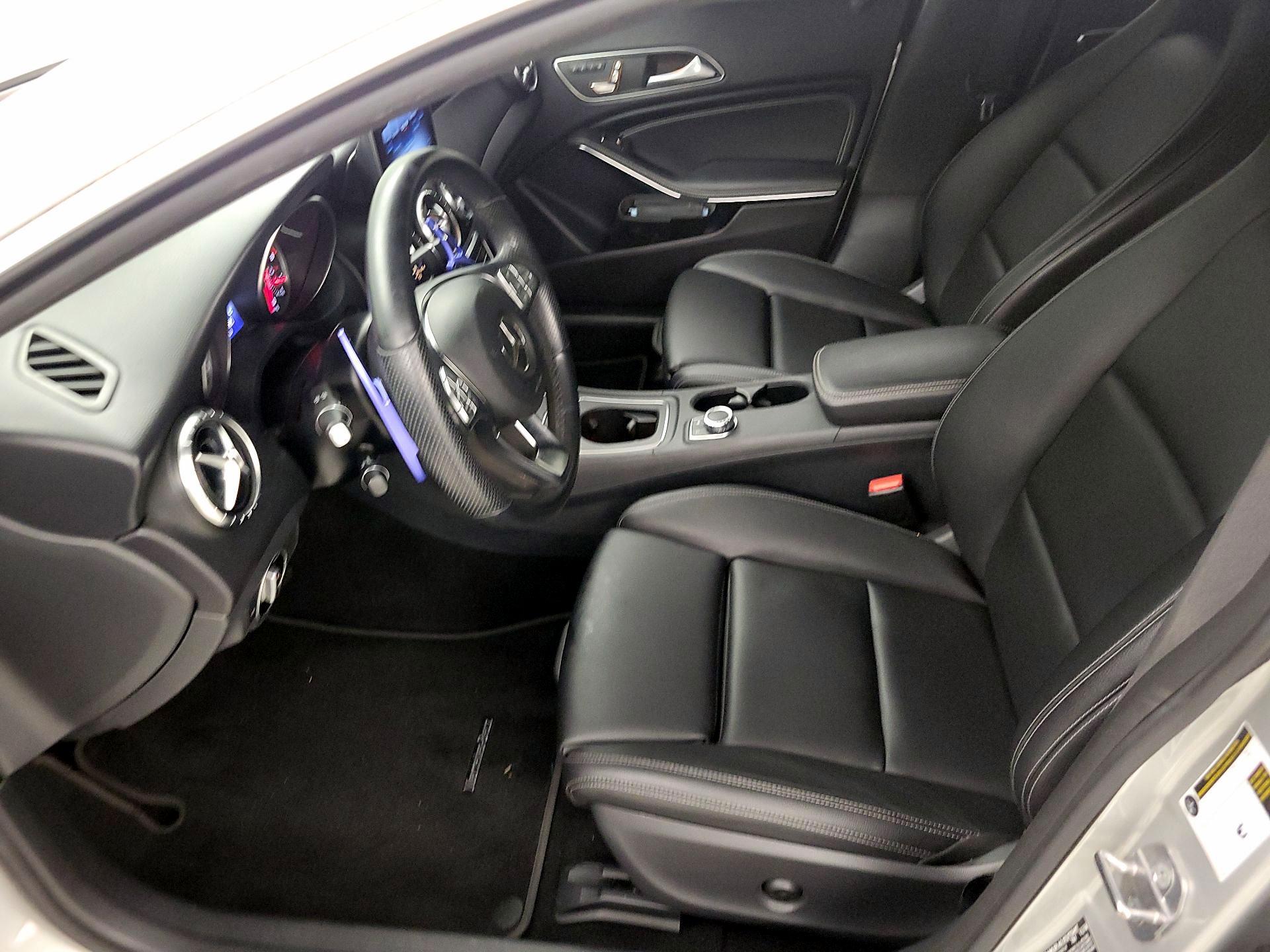 Thumbnail: 2019 Mercedes-Benz CLA - 11