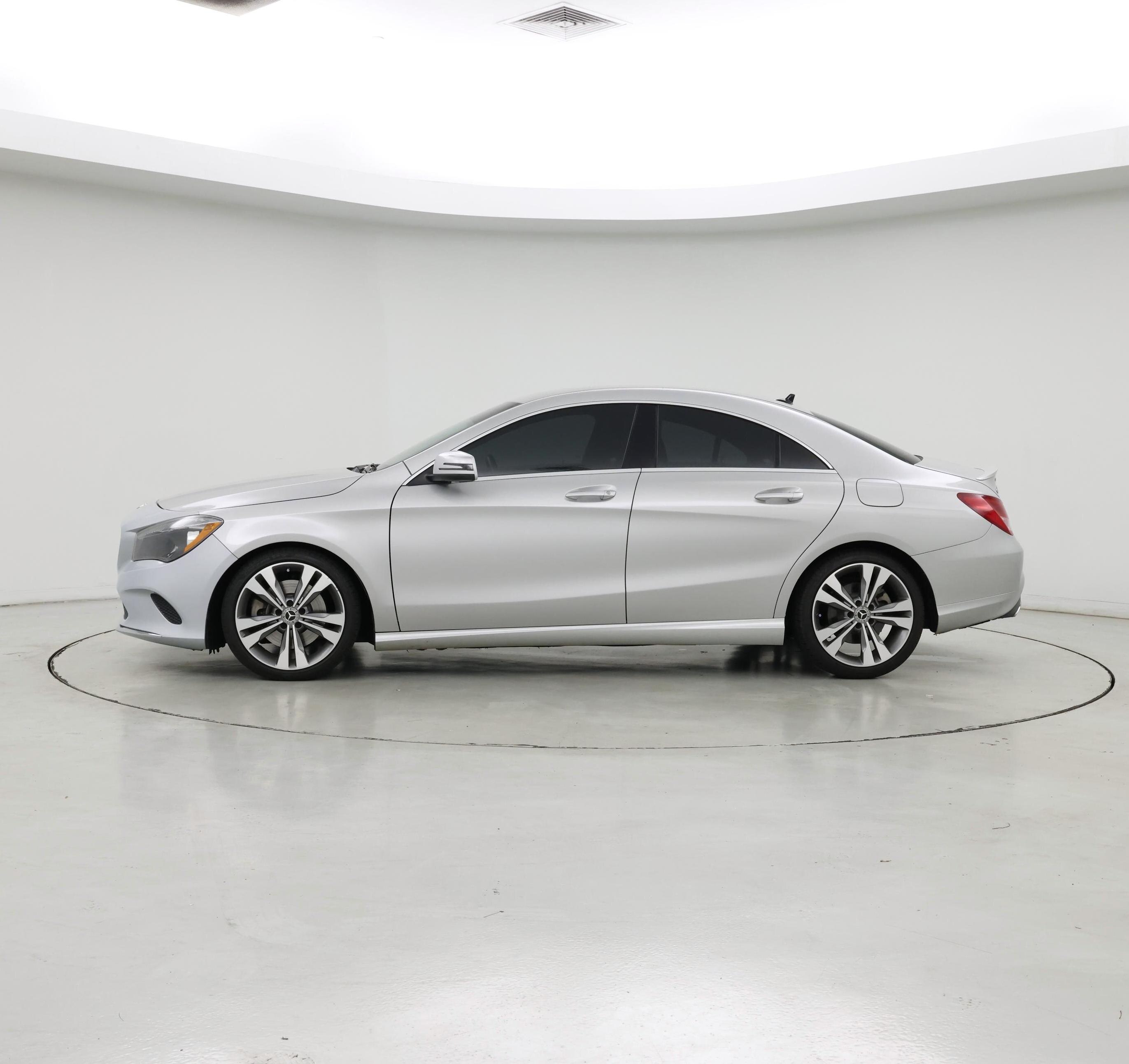 Thumbnail: 2019 Mercedes-Benz CLA - 3