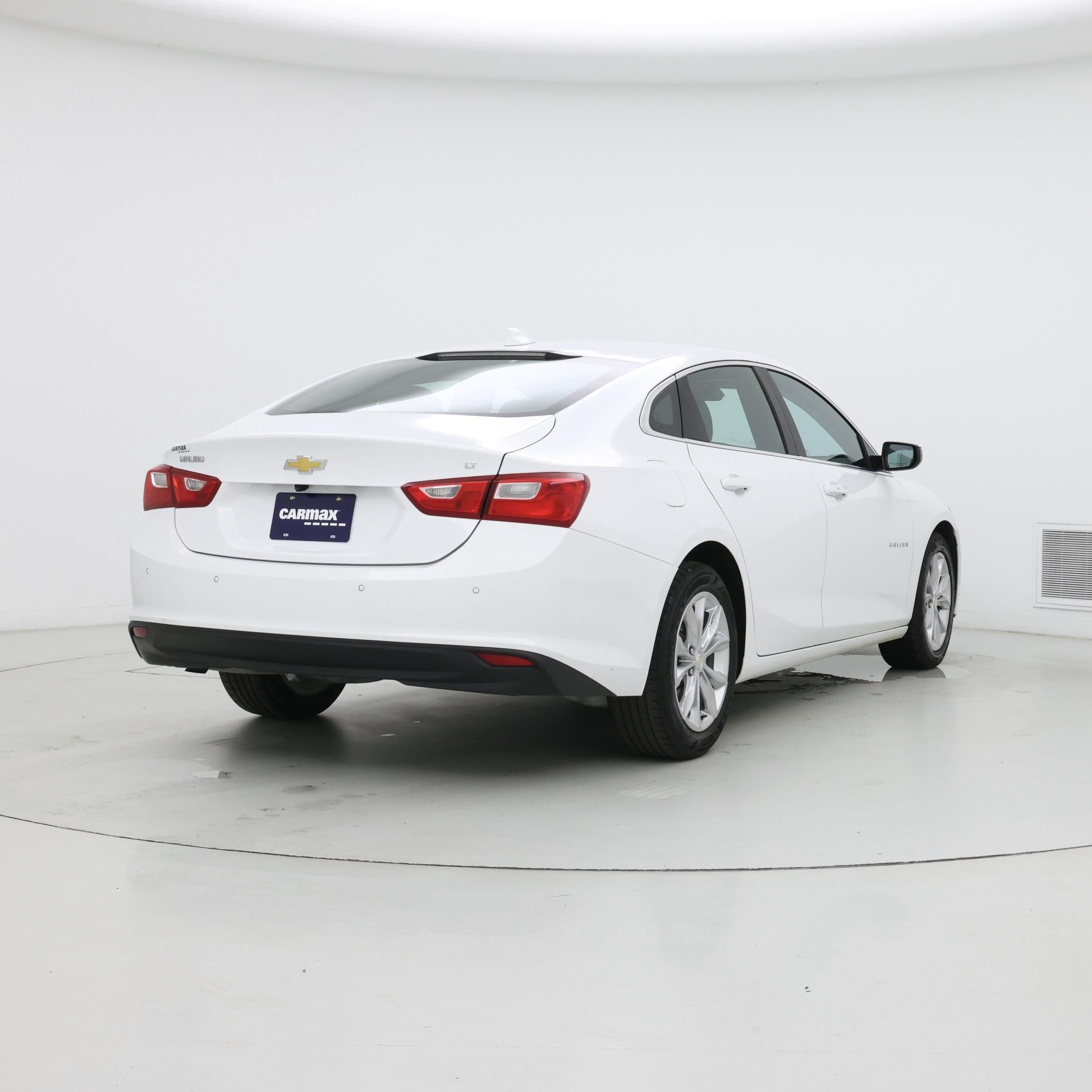 Thumbnail: 2023 Chevrolet Malibu - 8