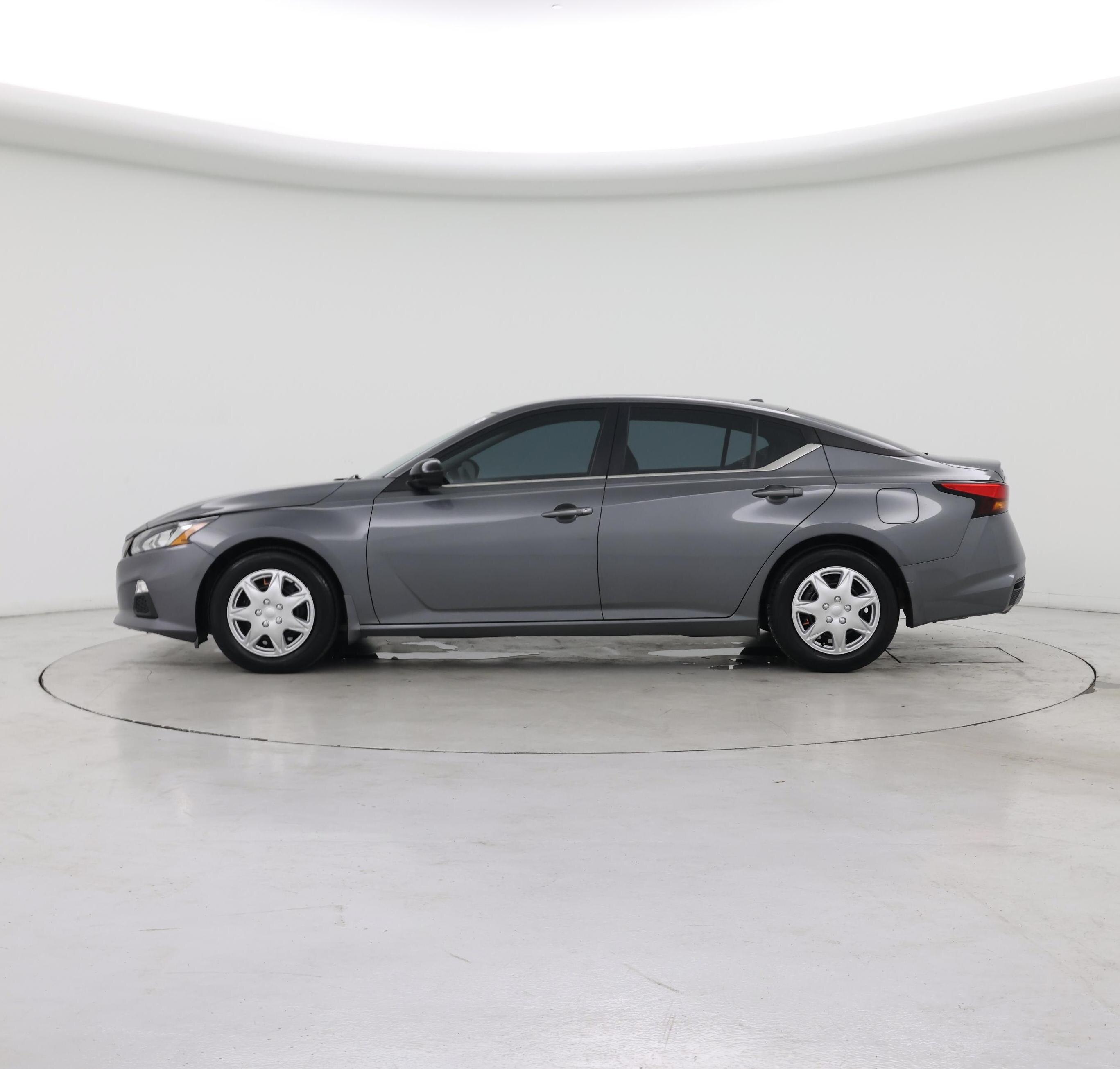 Thumbnail: 2021 Nissan Altima - 3