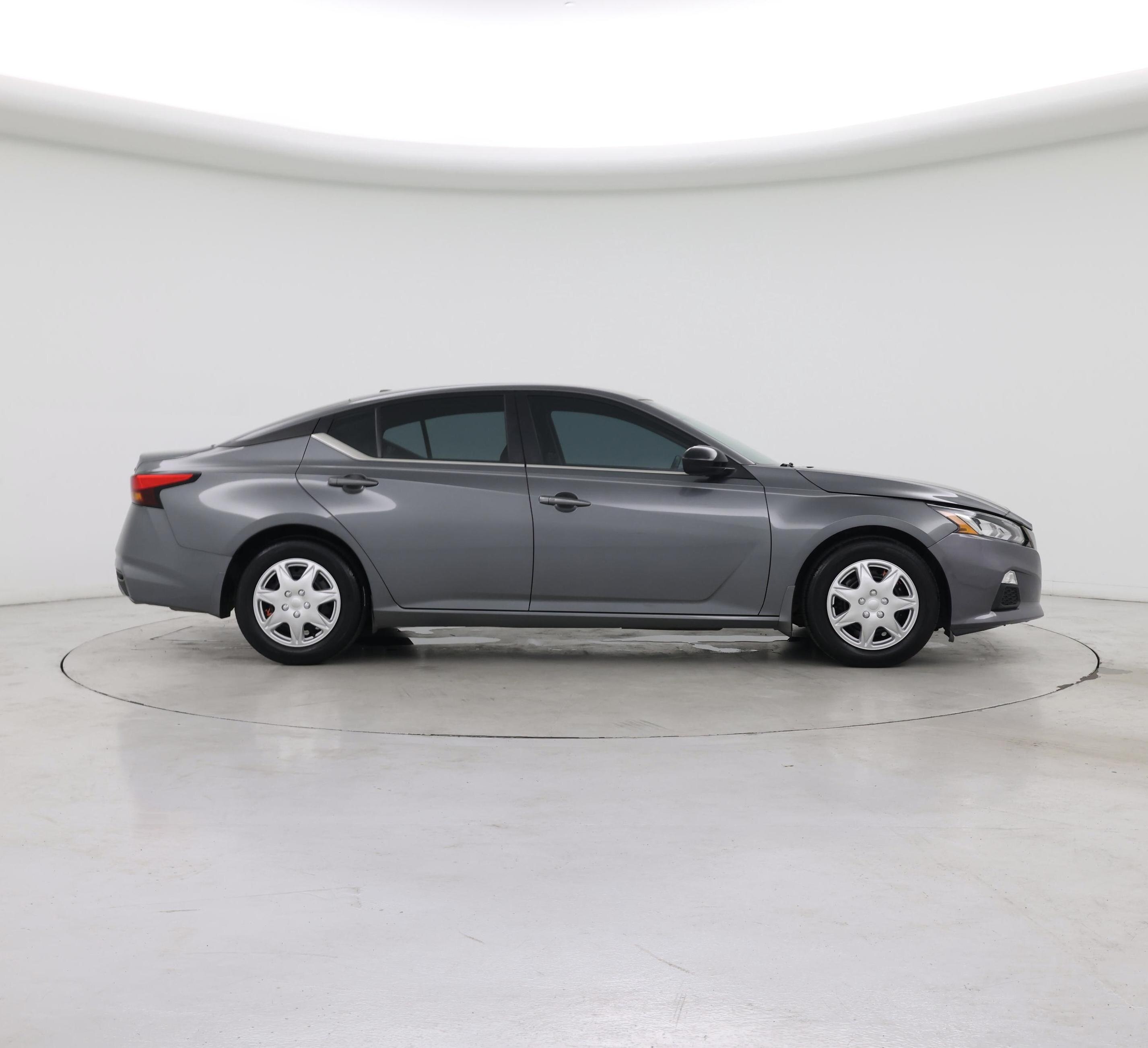 Thumbnail: 2021 Nissan Altima - 7