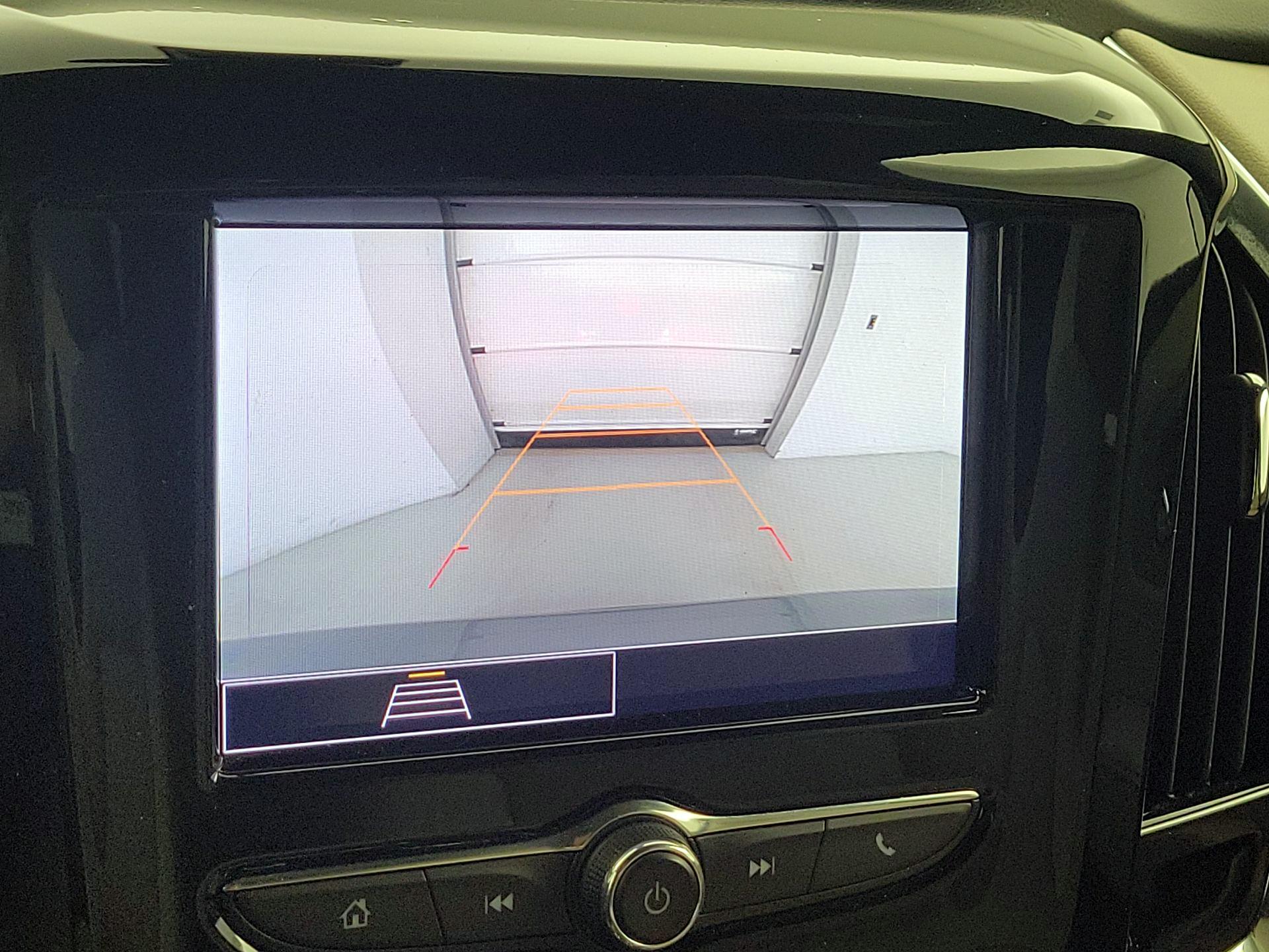 Thumbnail: 2023 Chevrolet Traverse - 14