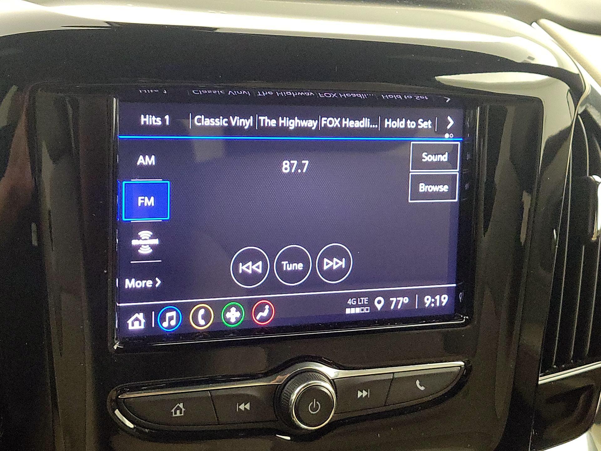 Thumbnail: 2023 Chevrolet Traverse - 15