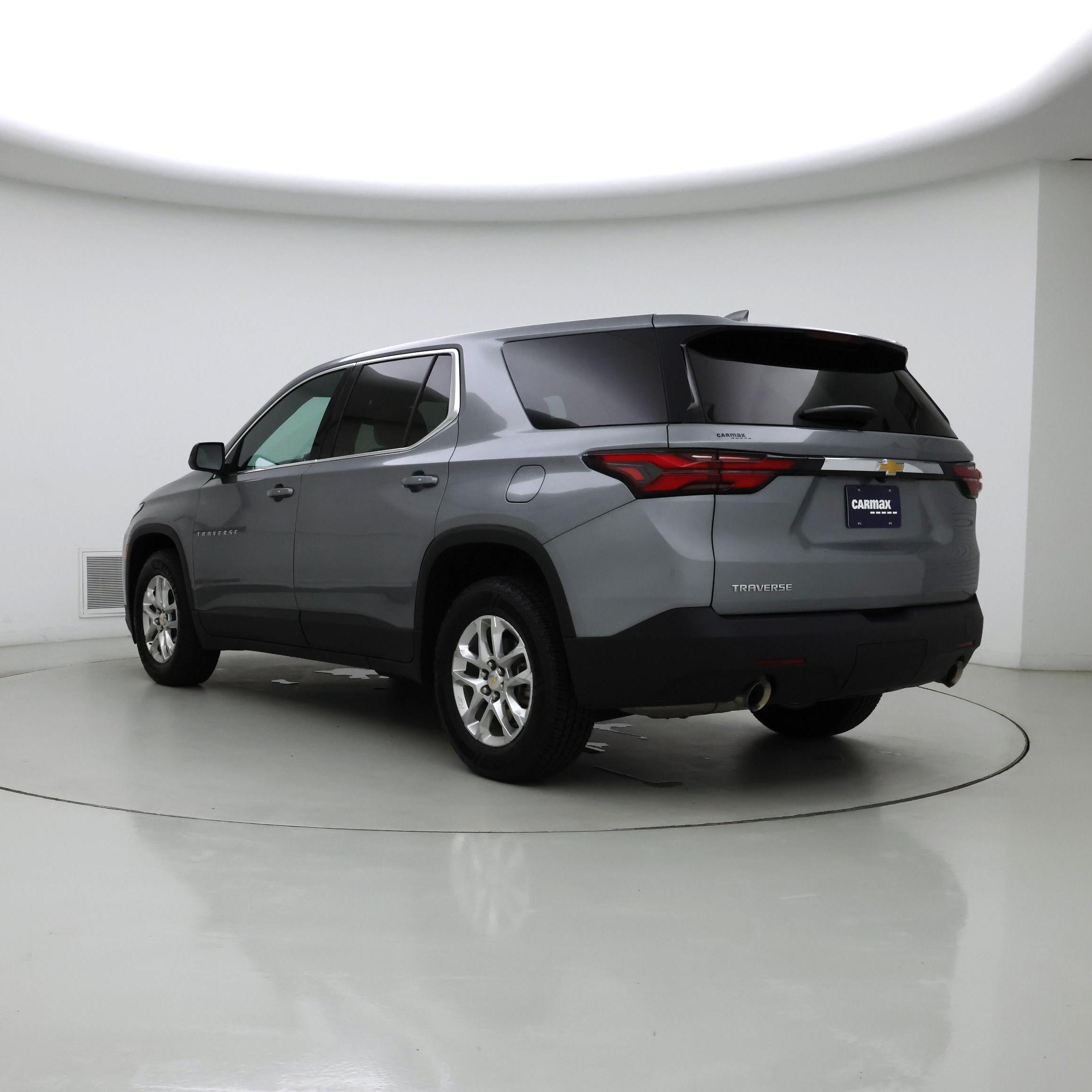 Thumbnail: 2023 Chevrolet Traverse - 2