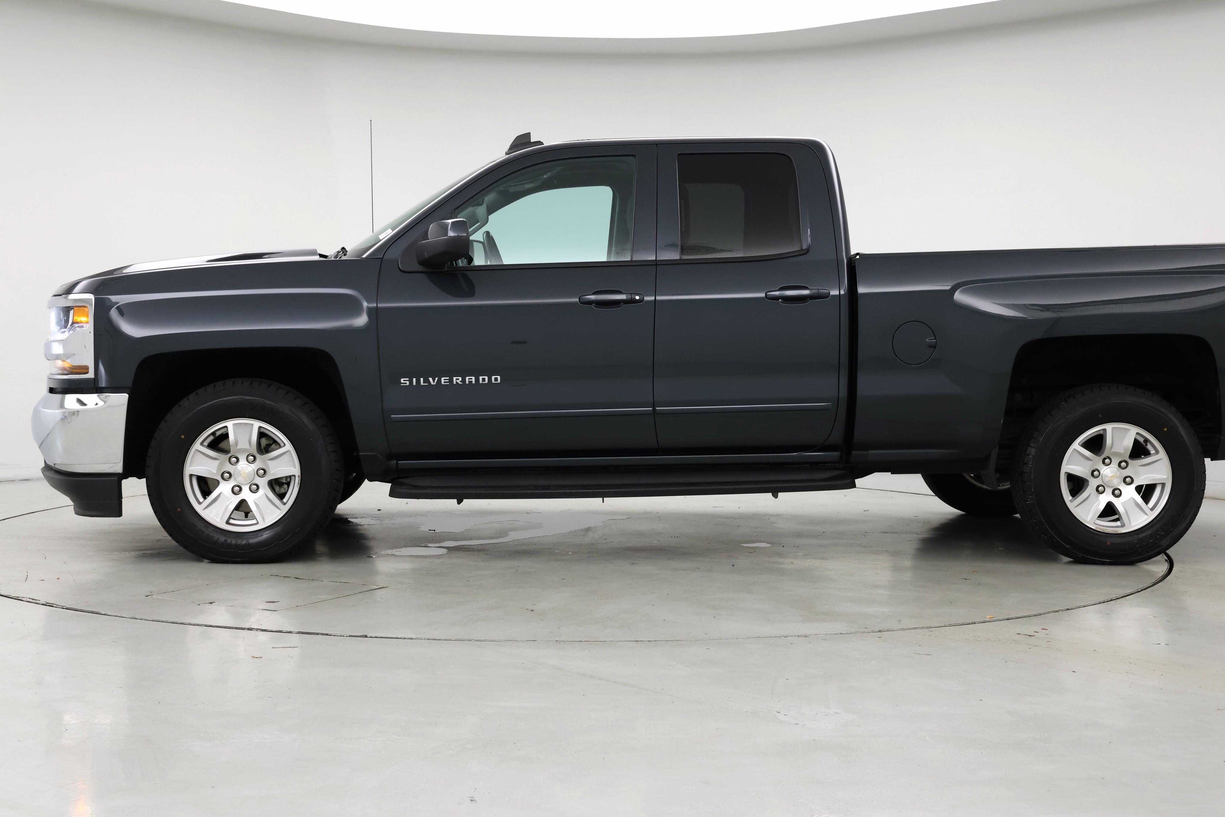 Thumbnail: 2019 Chevrolet Silverado 1500 - 3