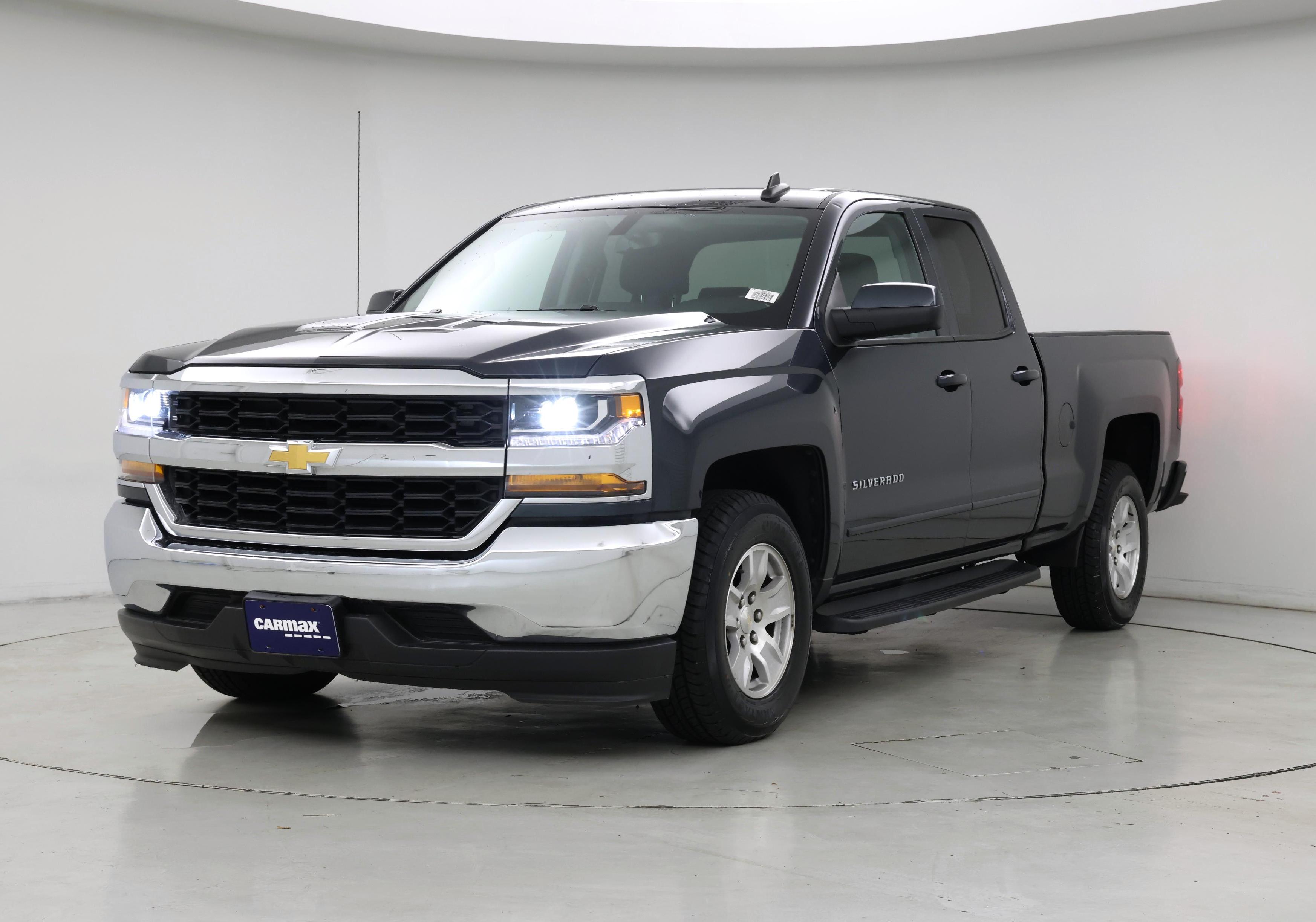 Thumbnail: 2019 Chevrolet Silverado 1500 - 4