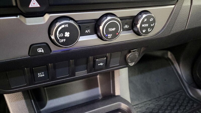 2022 Toyota Tacoma SR 16