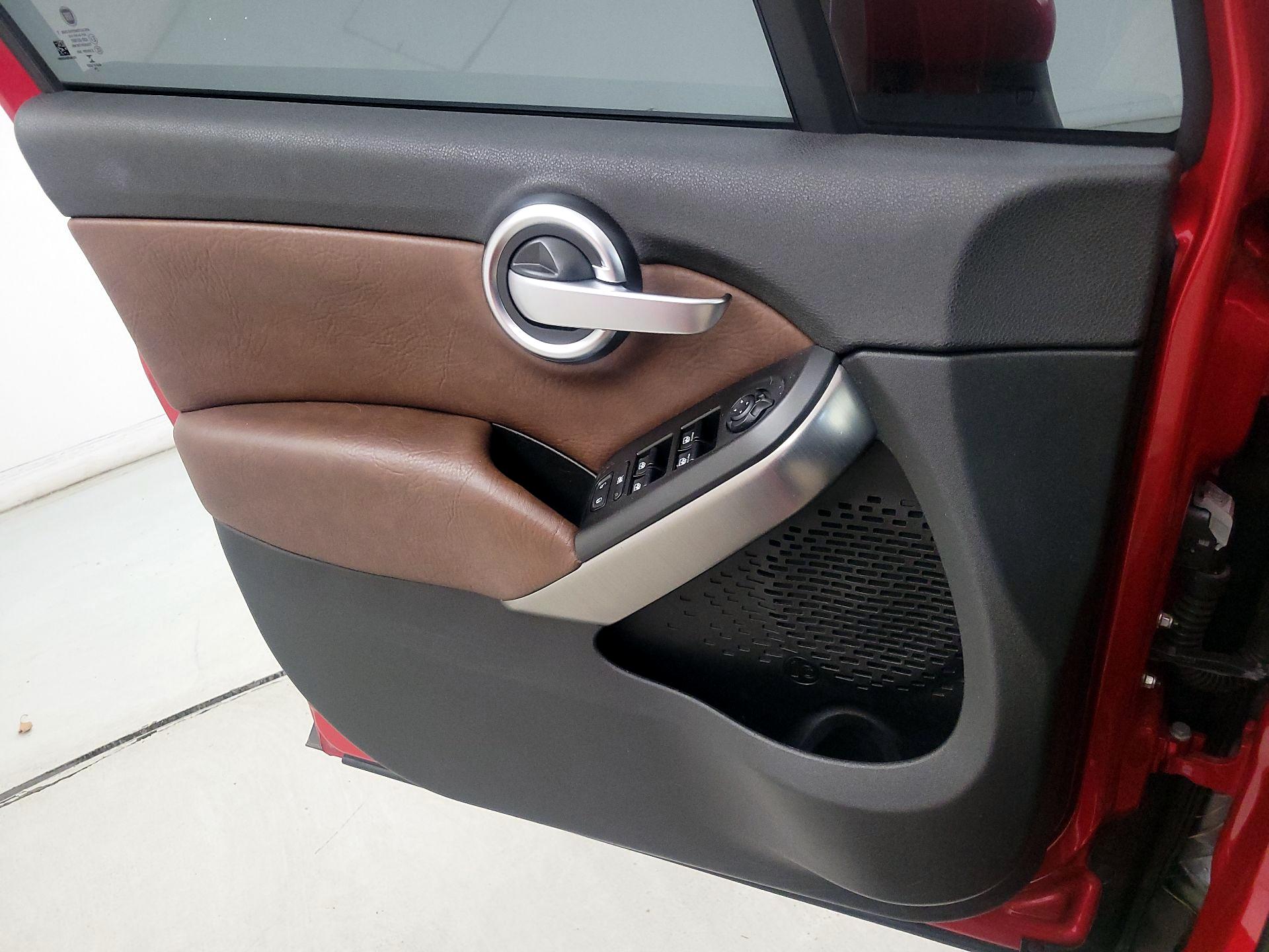 Thumbnail: 2016 Fiat 500X - 12