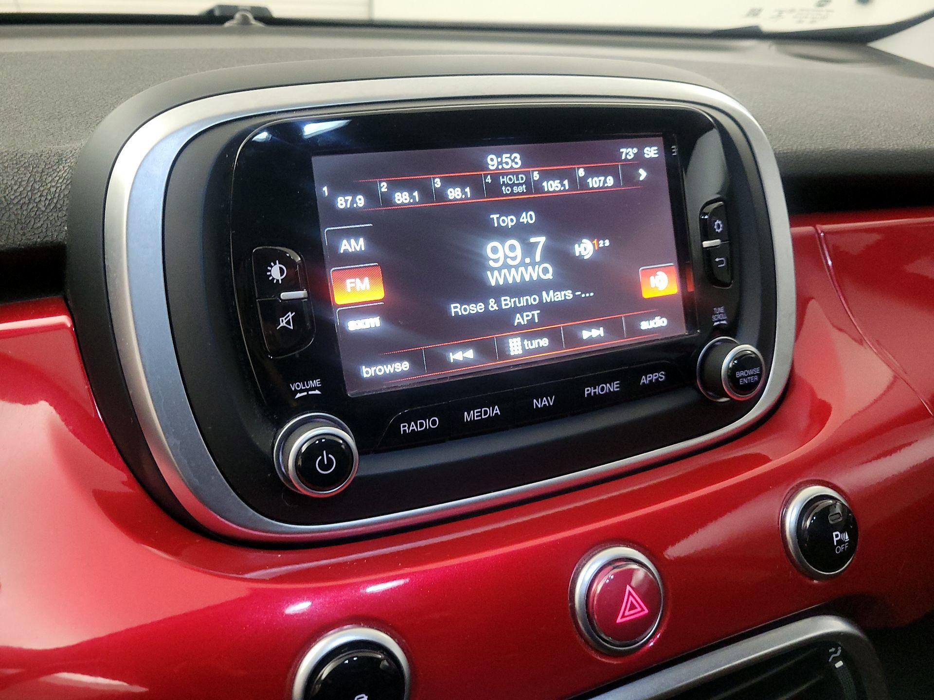 Thumbnail: 2016 Fiat 500X - 16