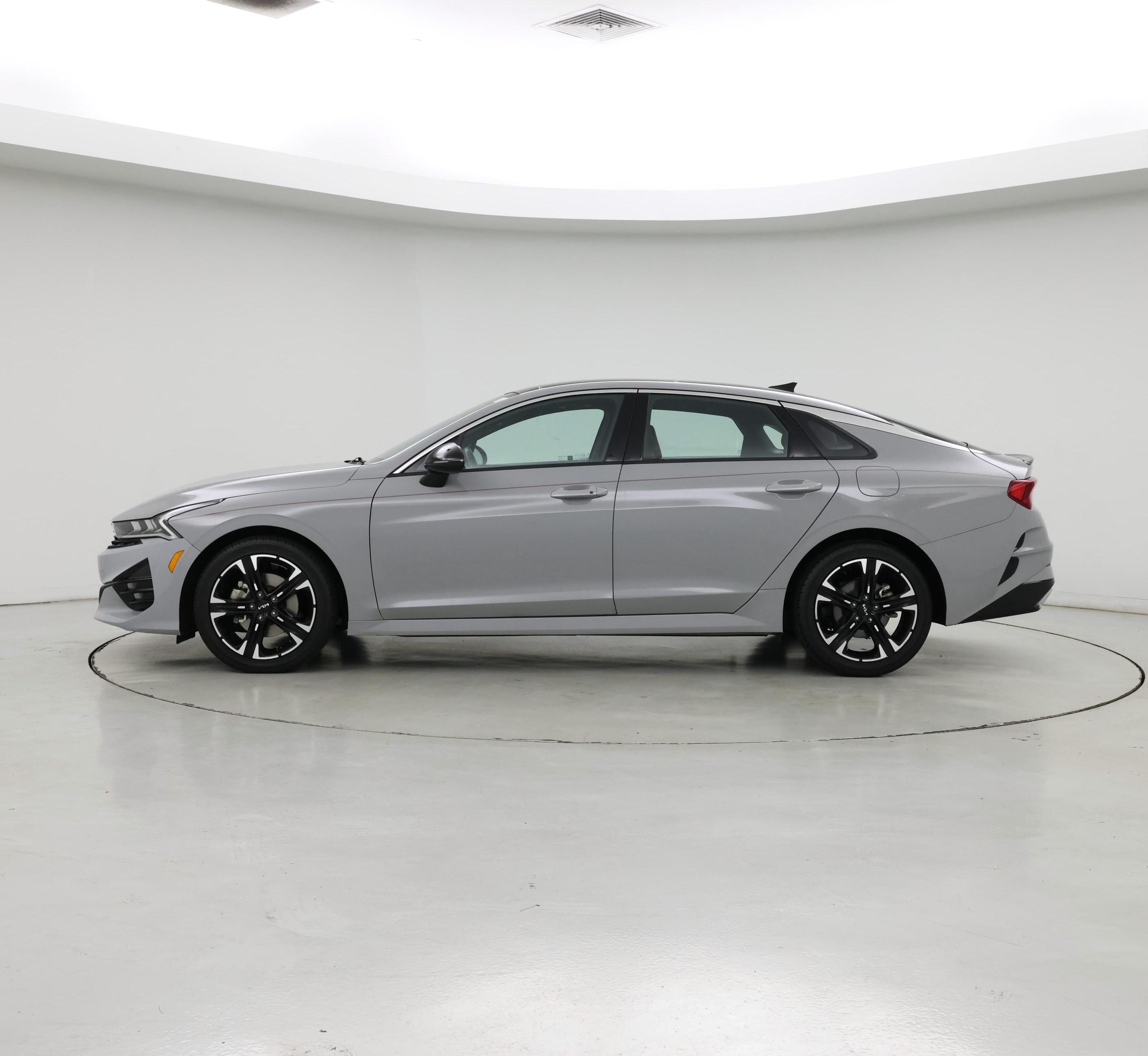 Thumbnail: 2023 Kia K5 - 3